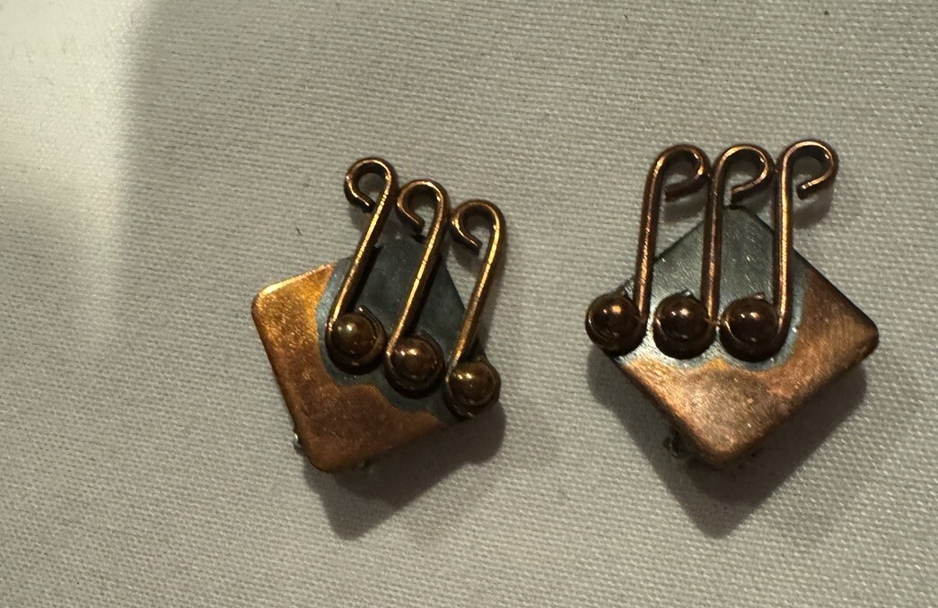 Vintage RENOIR Copper Modernist Clip on Earrings Musical Notes sheet music