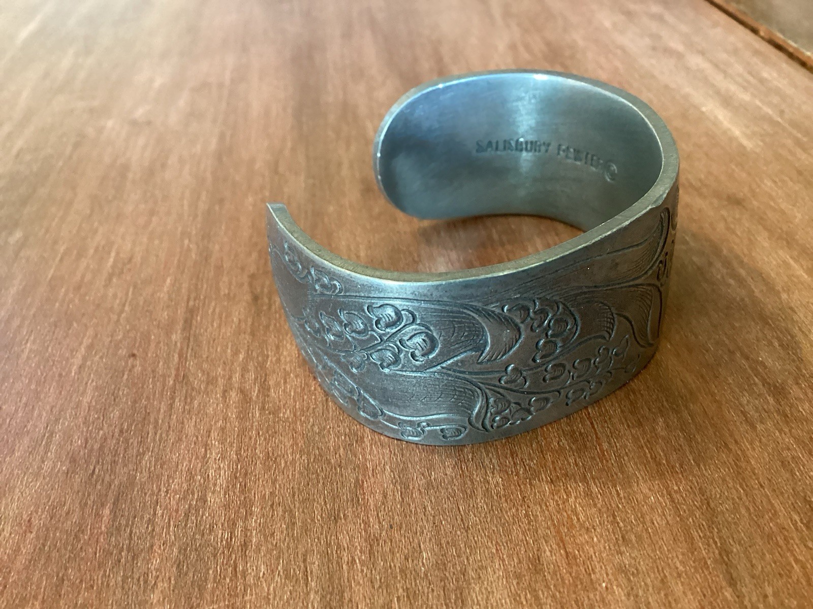 Salisbury Pewter Cuff Bracelet May Birthday Lily of the Valley + Box+Care Inst.