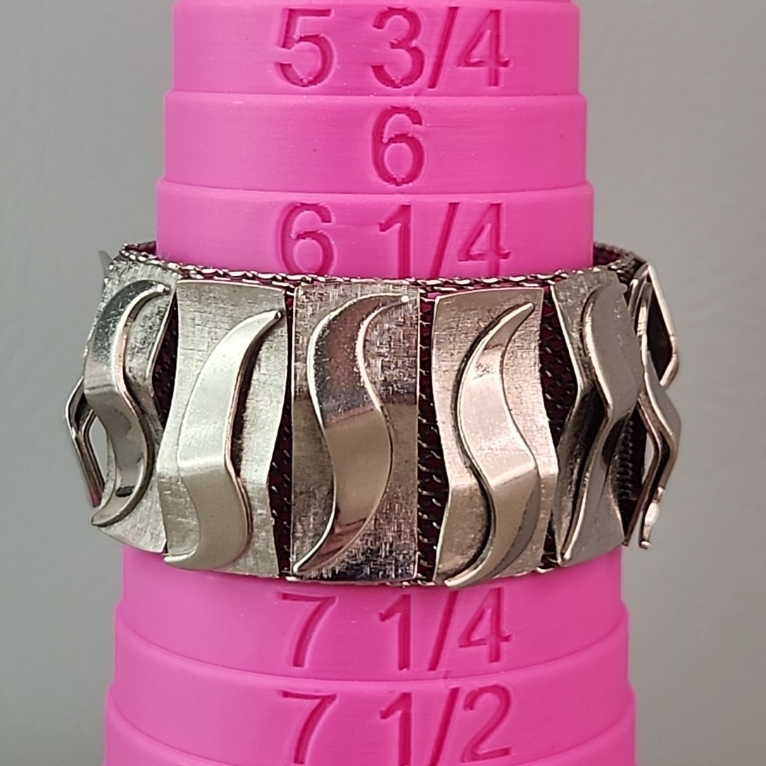 Vintage Wide Mesh Bracelet Silver Tone Wavy Panels 6.5″