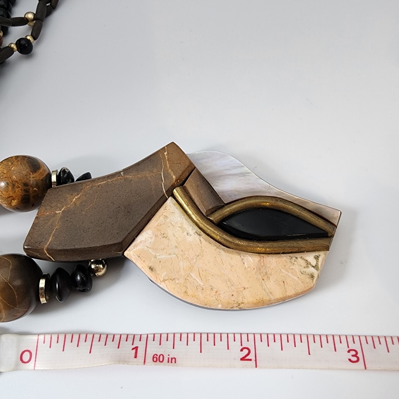 Vtg Lee Sands Crab Claw Shaped Shell Inlay Pendant Stone Black Beads Necklace