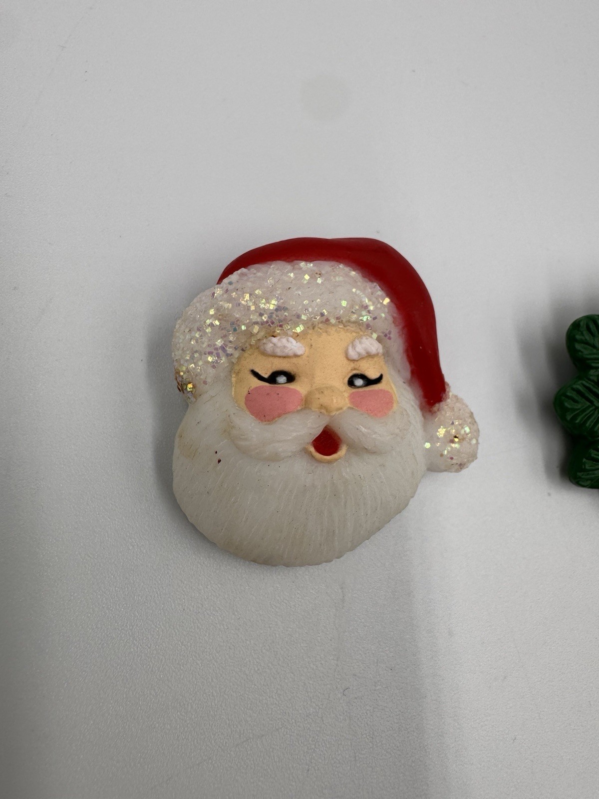 2-VTG Fun World Christmas Pins Santa Claus & Wreath Bird Brooch Lot
