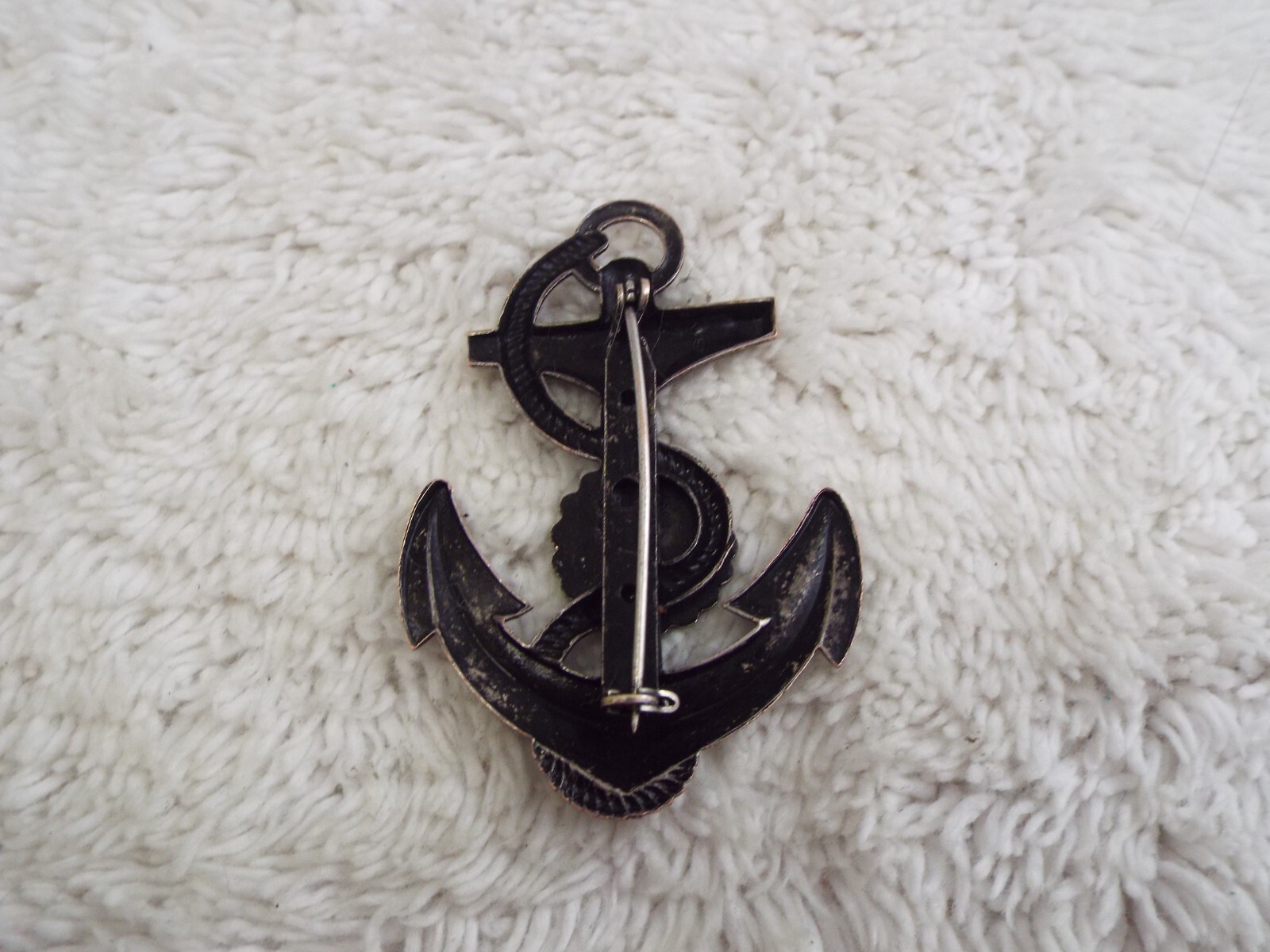 US Sciencia ANNAPOLIS, MD. Silvertone On Copper Anchor Pin (A53)