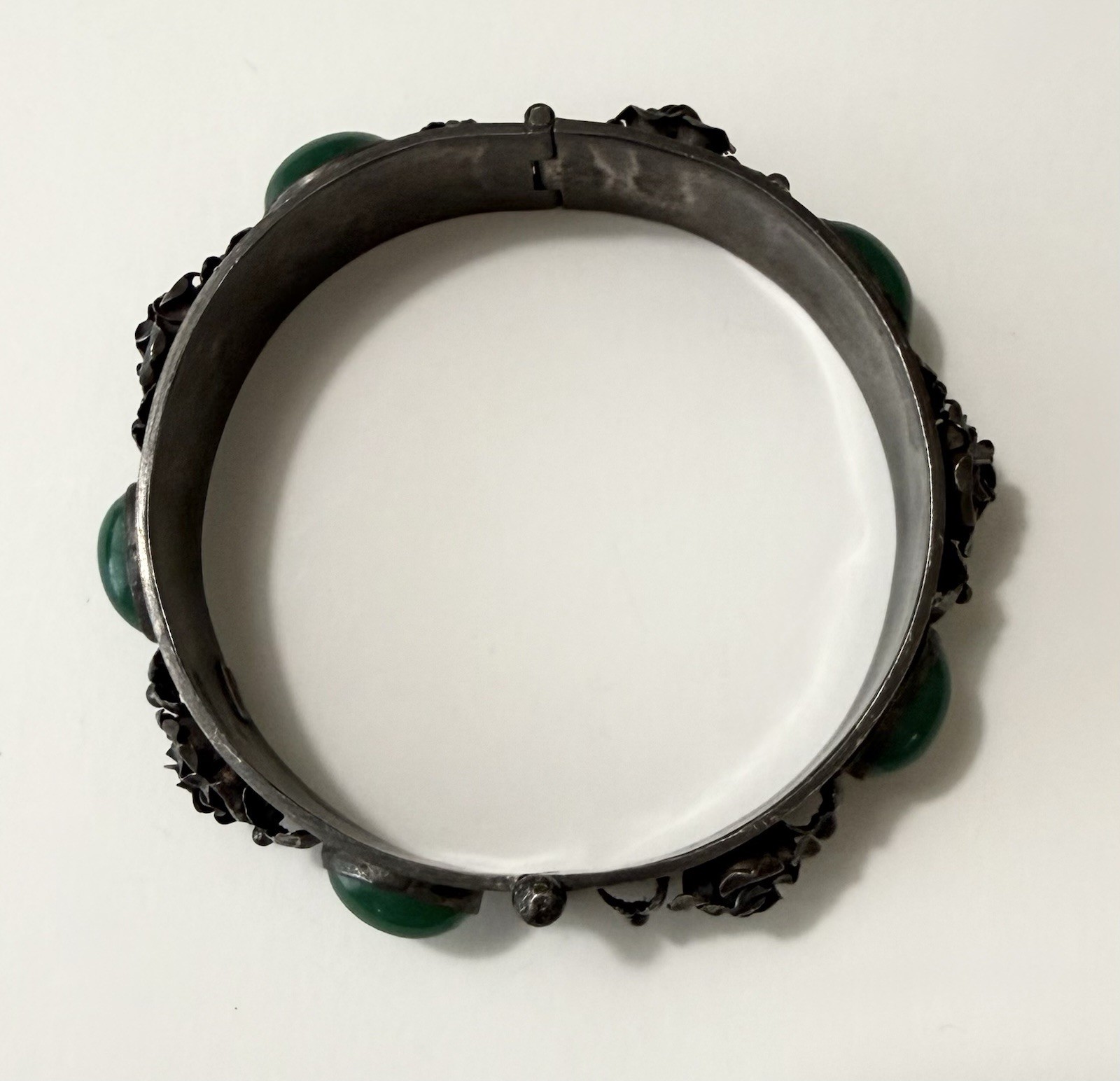 1930s BAUSI BRUNO Italy 800 Silver Chrysoprase 3D Roses Hinged Bangle 44g