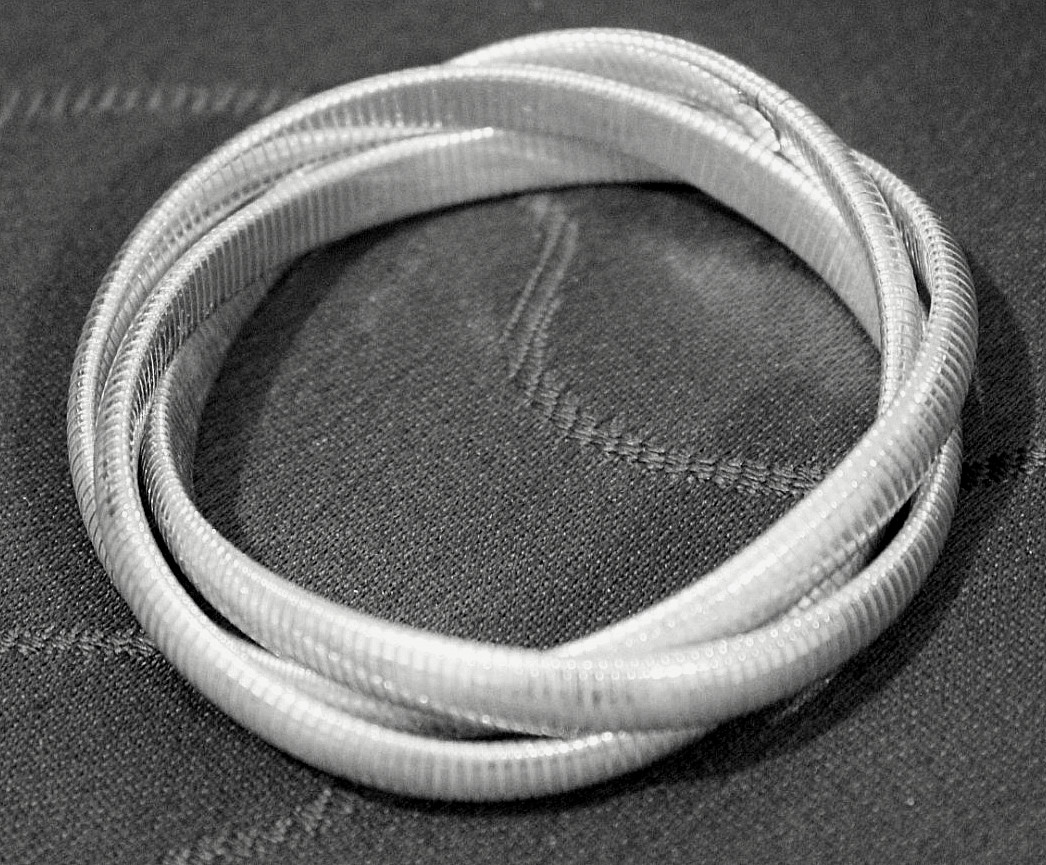 LEONORE DOSKOW STERLING SILVER TRIPPLE STRETCH BRACELET