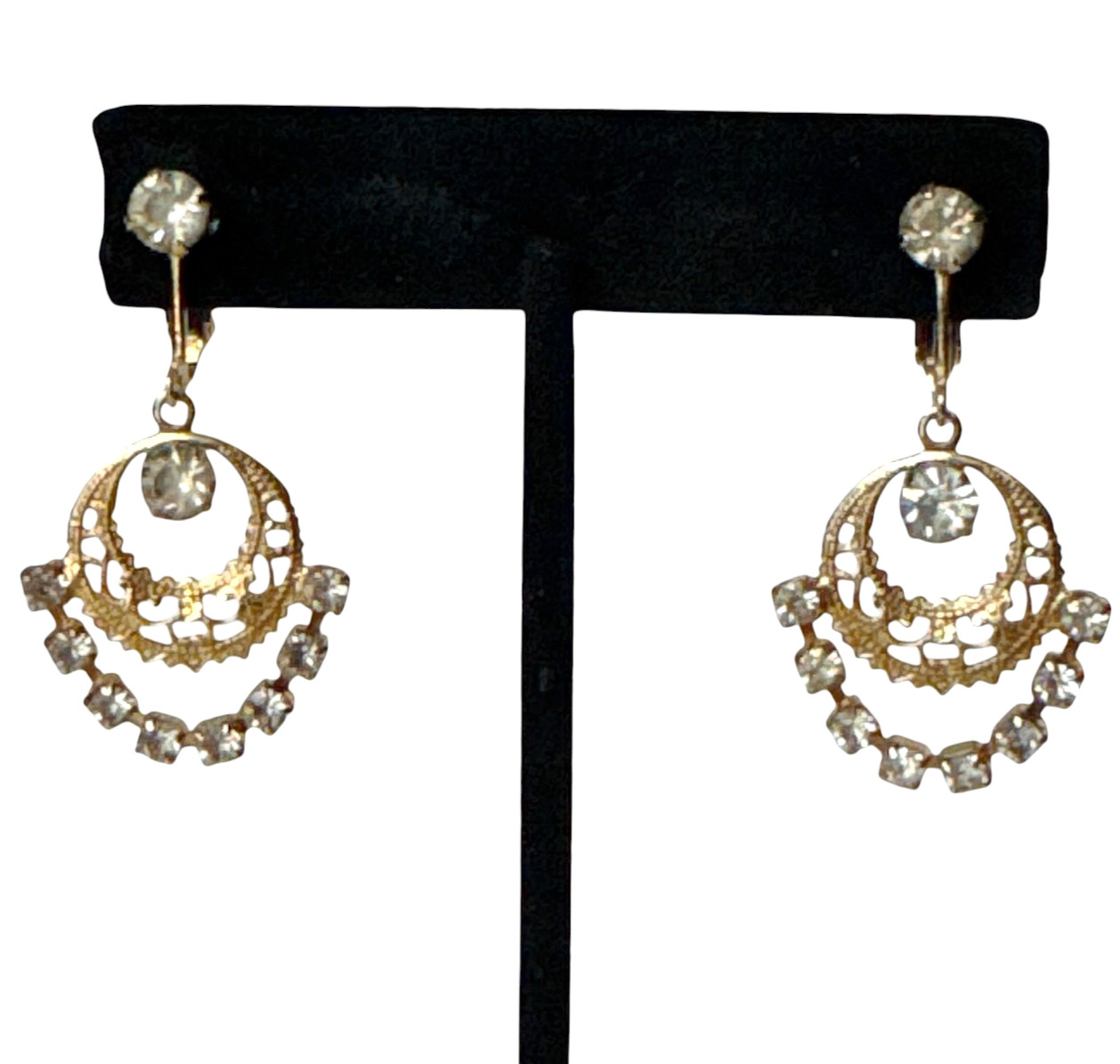 Vtg Sarah Coventry Drop / Dangle Prong Set Rhinestone Clip on Earrings Gold Tone