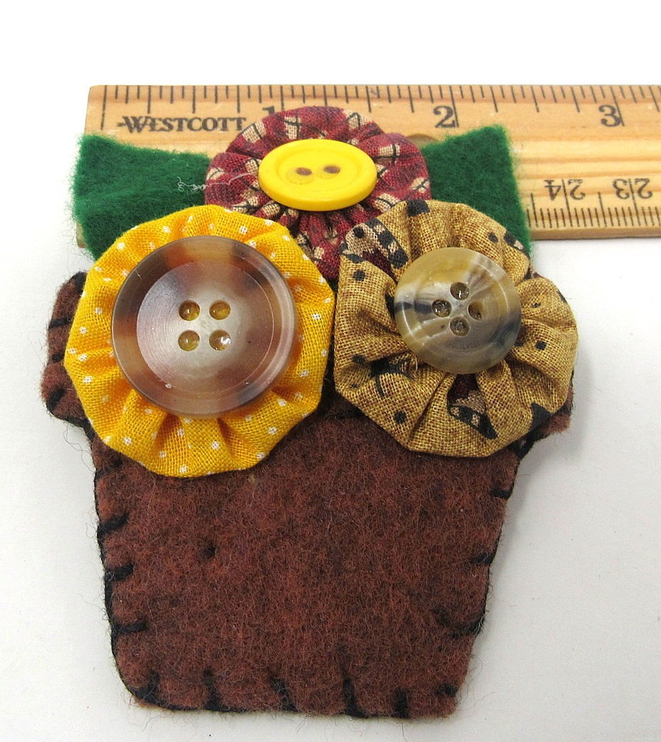 Felt Flower Pot Pin 3 1/2 inch Yellow Beige Brown Handcrafted NOS US Seller GSW