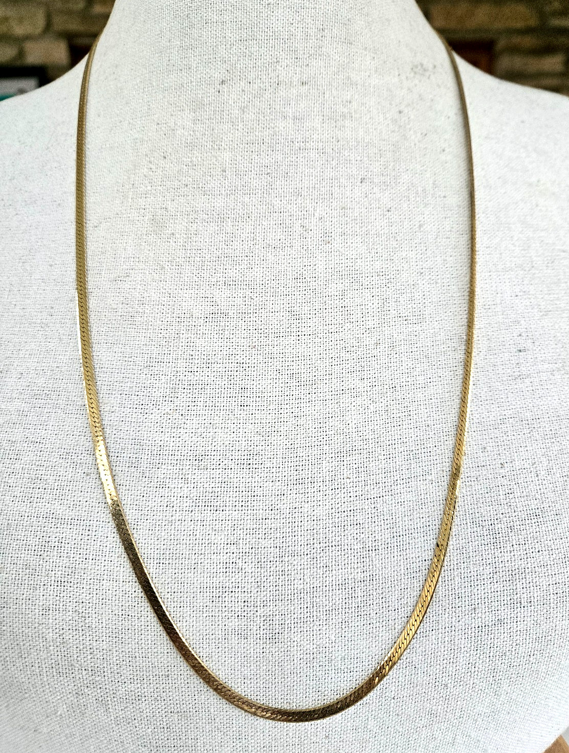 Vintage Gold Tone Herringbone Chain Necklace 29.75″ Fish Hook Clasp 1/8″W