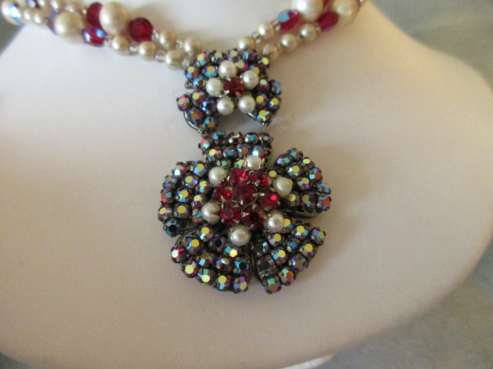 vintage signed ORIGINAL BY ROBERT rhinestone pearl necklace and bracelet set