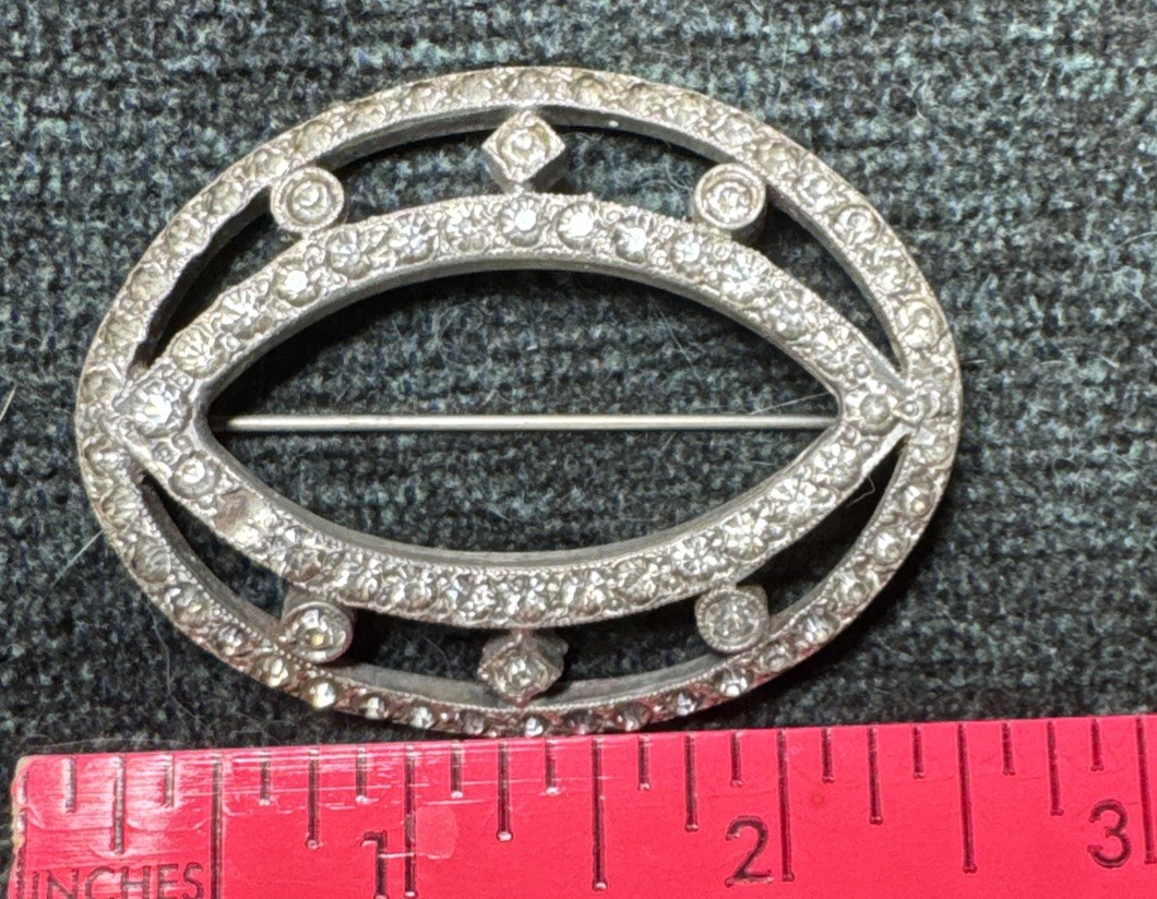 Retro Silverite Oval Brooch Pin with Rhinestones Vintage
