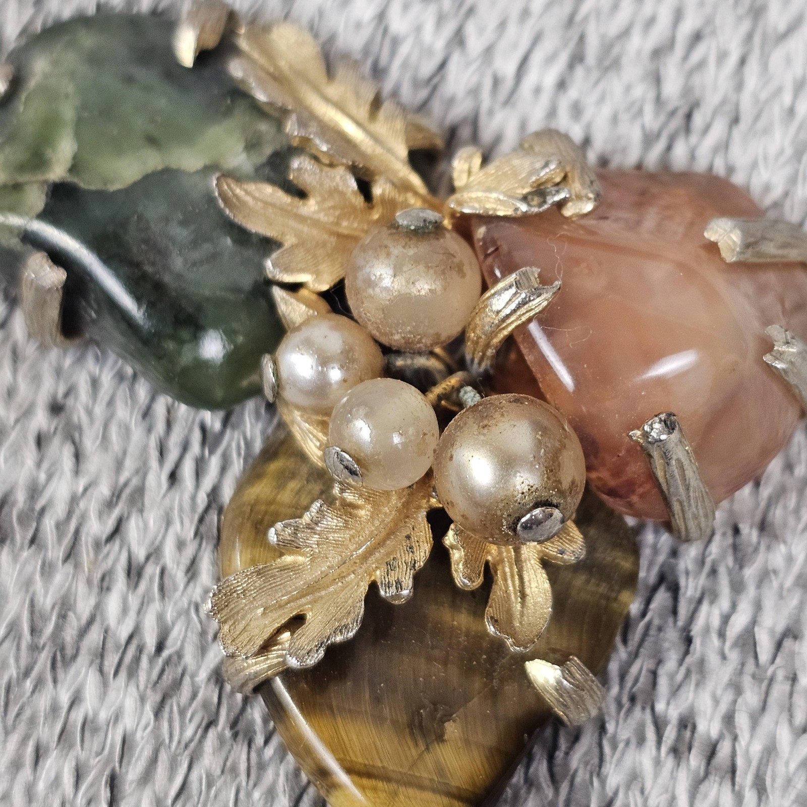 Vintage Leaf Brooch Gold Tone Mixed Stones Pearls Jade Tiger Eye Agate Jewelry