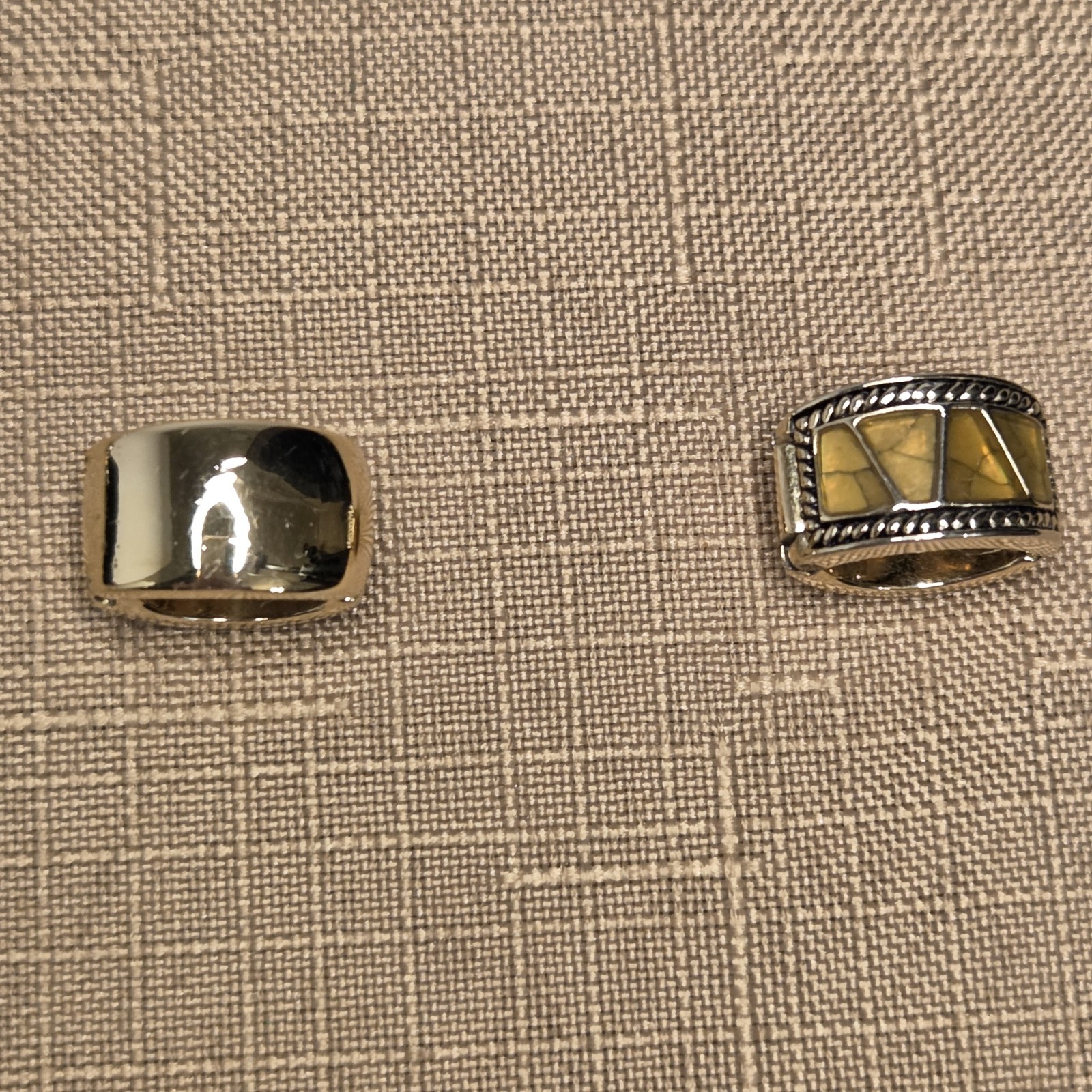 Lot Vintage 60s-80s Clip-On Earrings: Crown Trifari Silver Leaf, Monet & Pearl