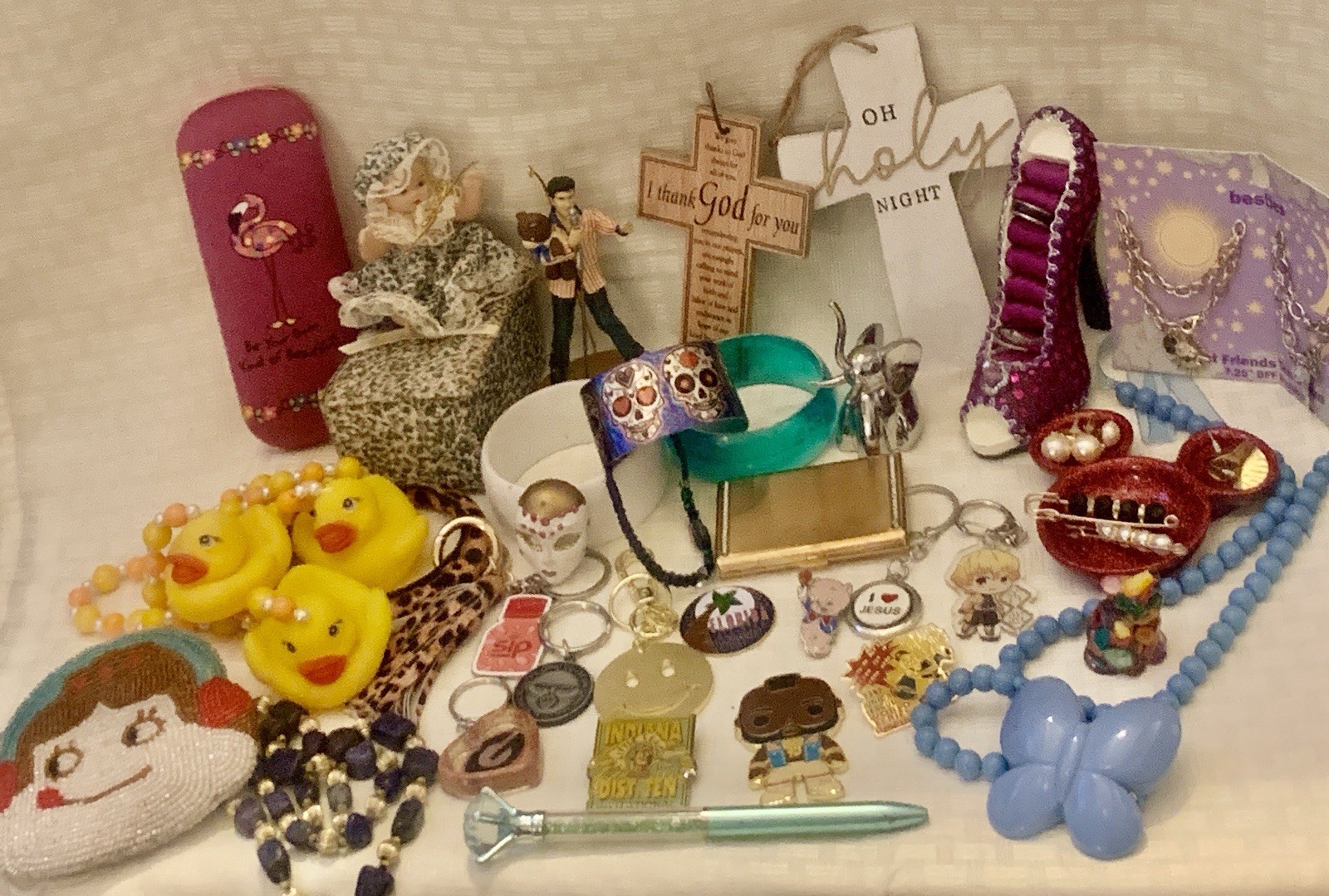 Unique Collectibles ~ Ducks, Dolls, Mickey , Elvis &More ! See Photos / Desc