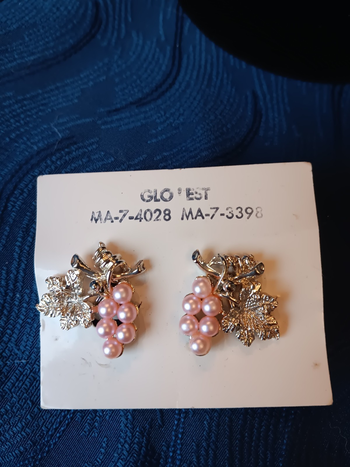 Vintage Glo. Est Cluster Of Grapes Faux Pearls Screwback Earrings