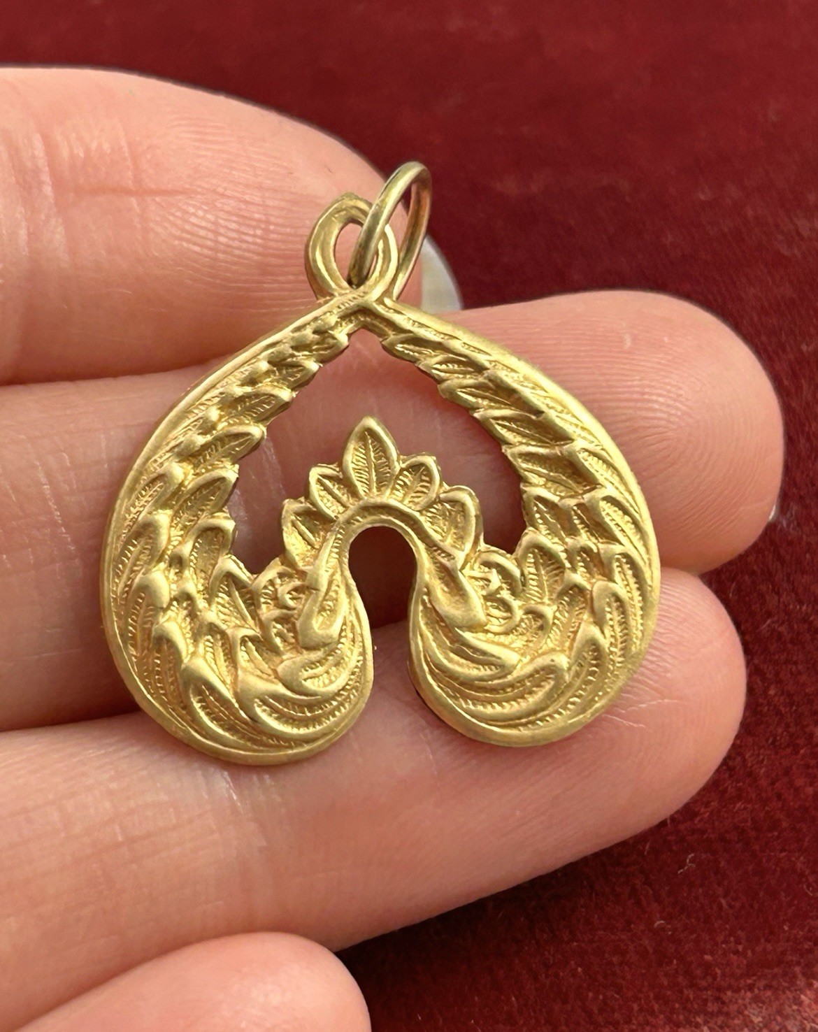 Vintage Wings Charm Pendant Ornate Brass Metal Stamping Charm Vintage Jewelry