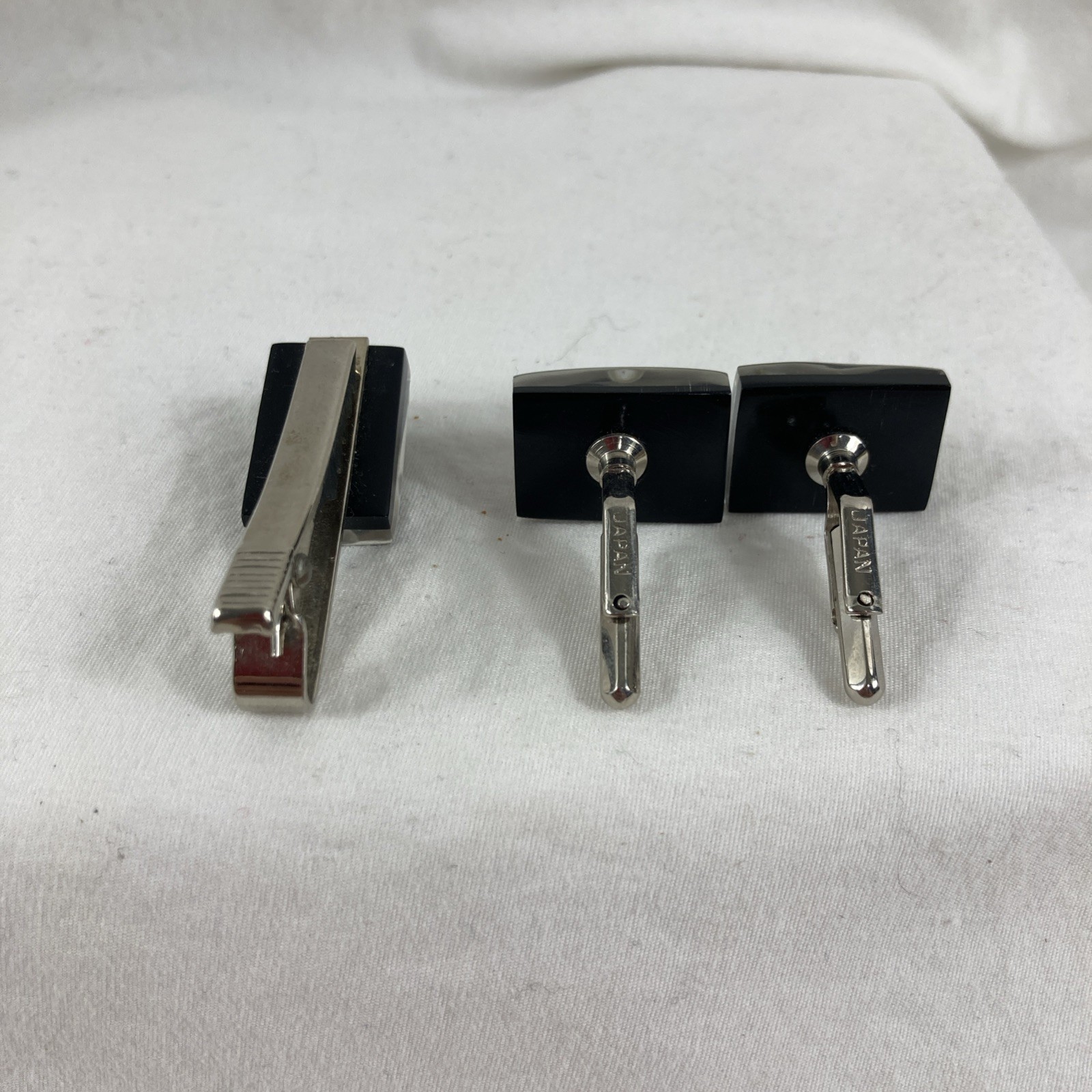 VTG Tie Clip Cuff Links Set Oyster Shell Pearl Inlay Black Resin Rectangle Japan