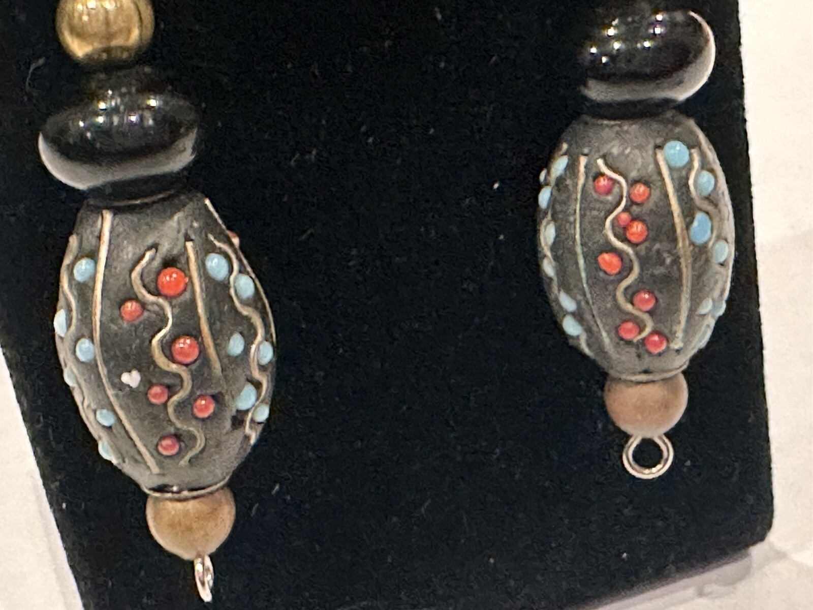 VINTAGE KASHMIRI DANGLE & GREEN LUCITE EGG OVAL FRENCH WIRE EARRINGS LOT 2 PAIR