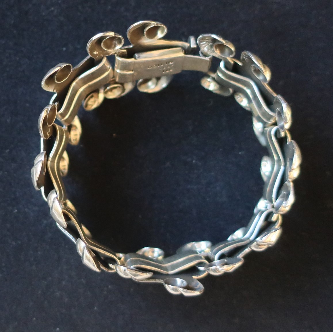 Vintage Mexican ATI 925 Silver Hinged Panel Link Bracelet Spratling inspired 62