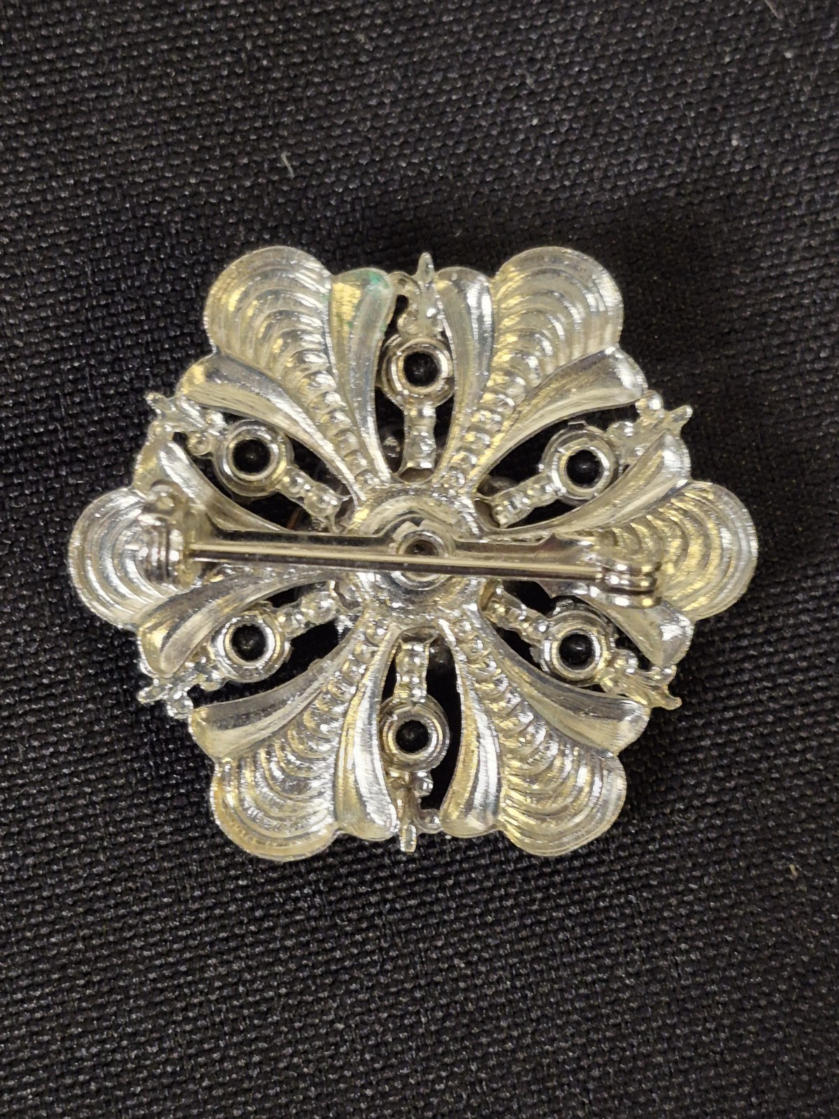 Black & Clear Glass Rhinestone Brooch Pin Starburst Floral Silvertone Vintage