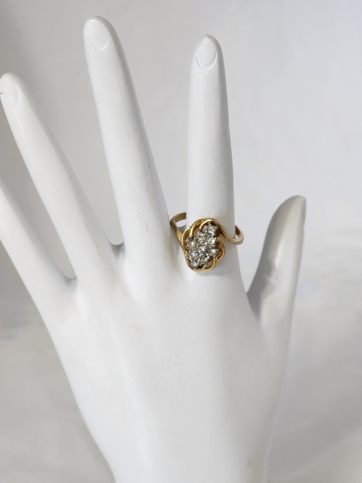 Vintage Crystal Rhinestones Floral Cluster Ring 14kt Ge Gold Ring Size 7.5