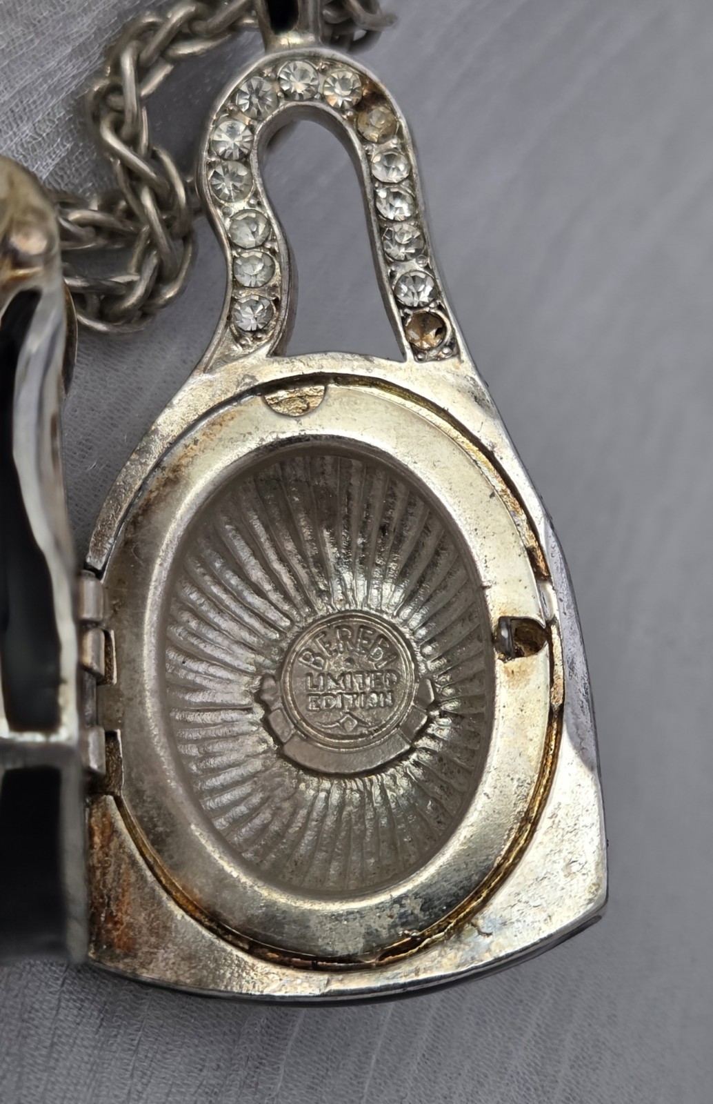Vintage Edgar Berebi Limited Edition Cat Purse Trinket Locket Pendant Necklace