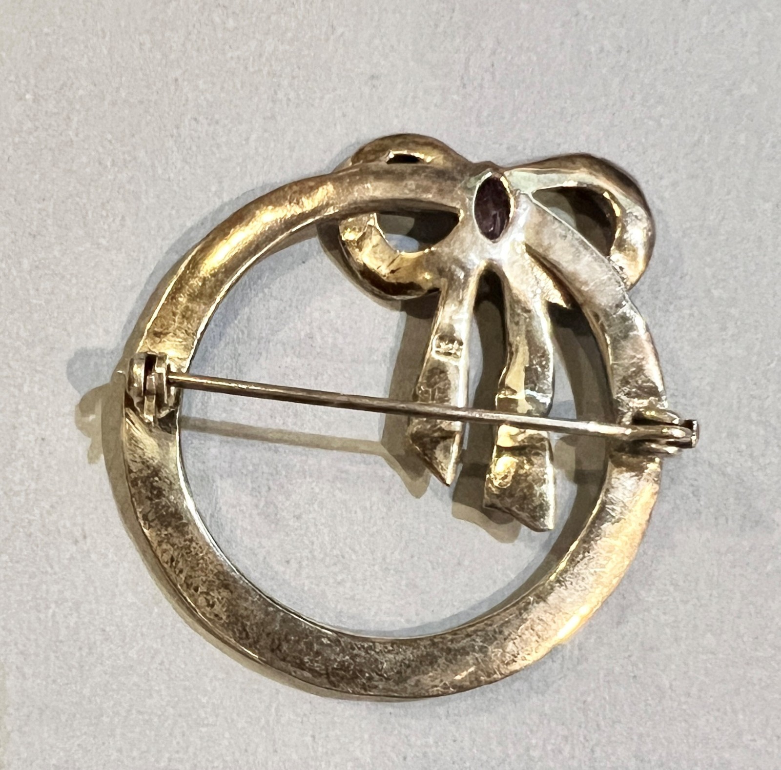 Vintage Sterling 925 Marcasite Circle with Bow Brooch Pin Purple 2-3/8 Inches