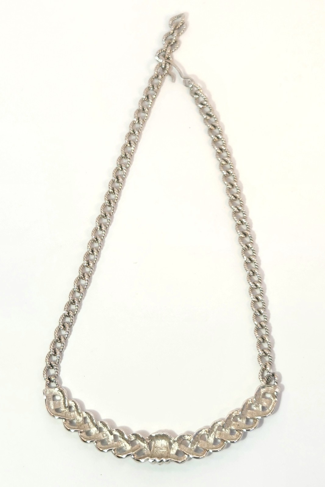 Vintage Monet Silver Tone Curved Link Chain Choker Necklace 18″ Hook Clasp