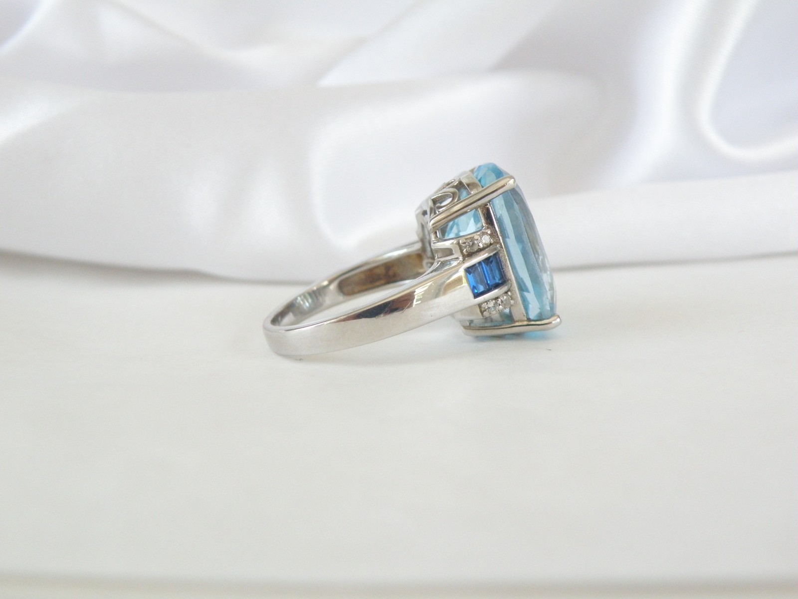 Vintage Sterling Silver 925 Large Natural Heated Blue Topaz Sapphire Ring Size 6