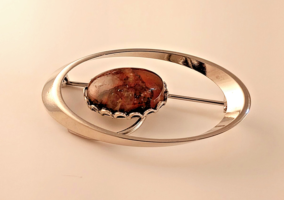 Vintage Silver Toned Oval Purple Banded Agate Jasper Cabochon Brooch Boho