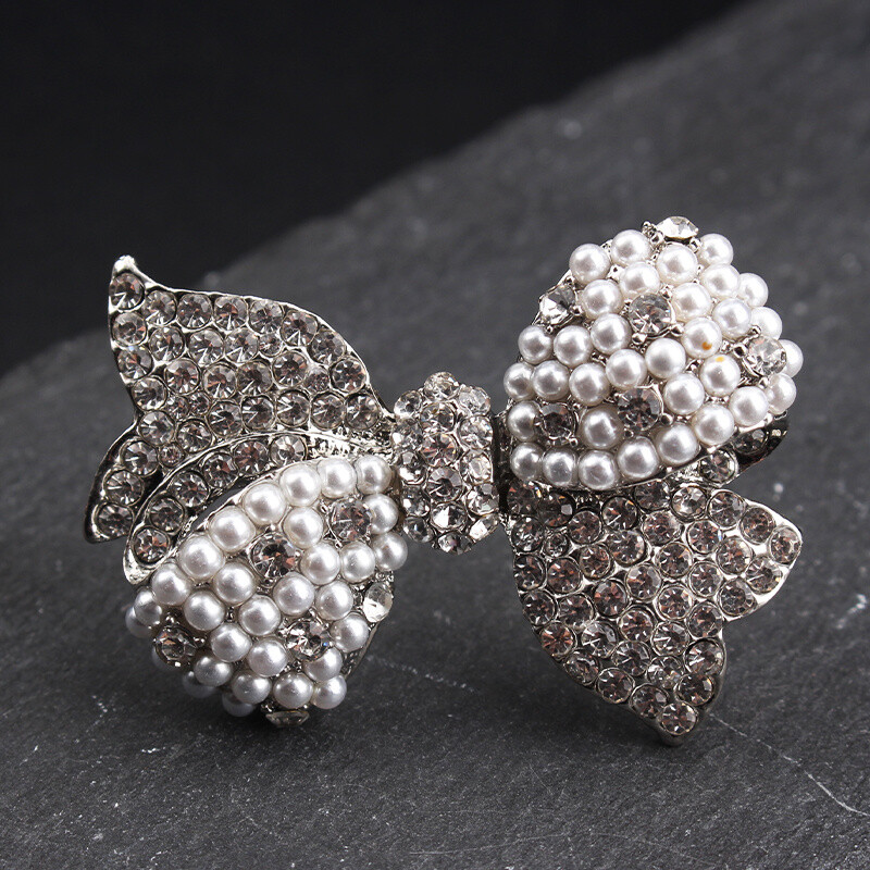 Fashionable Simple and Cute Bow Brooch Women Men Jewelry Gift Accessories
