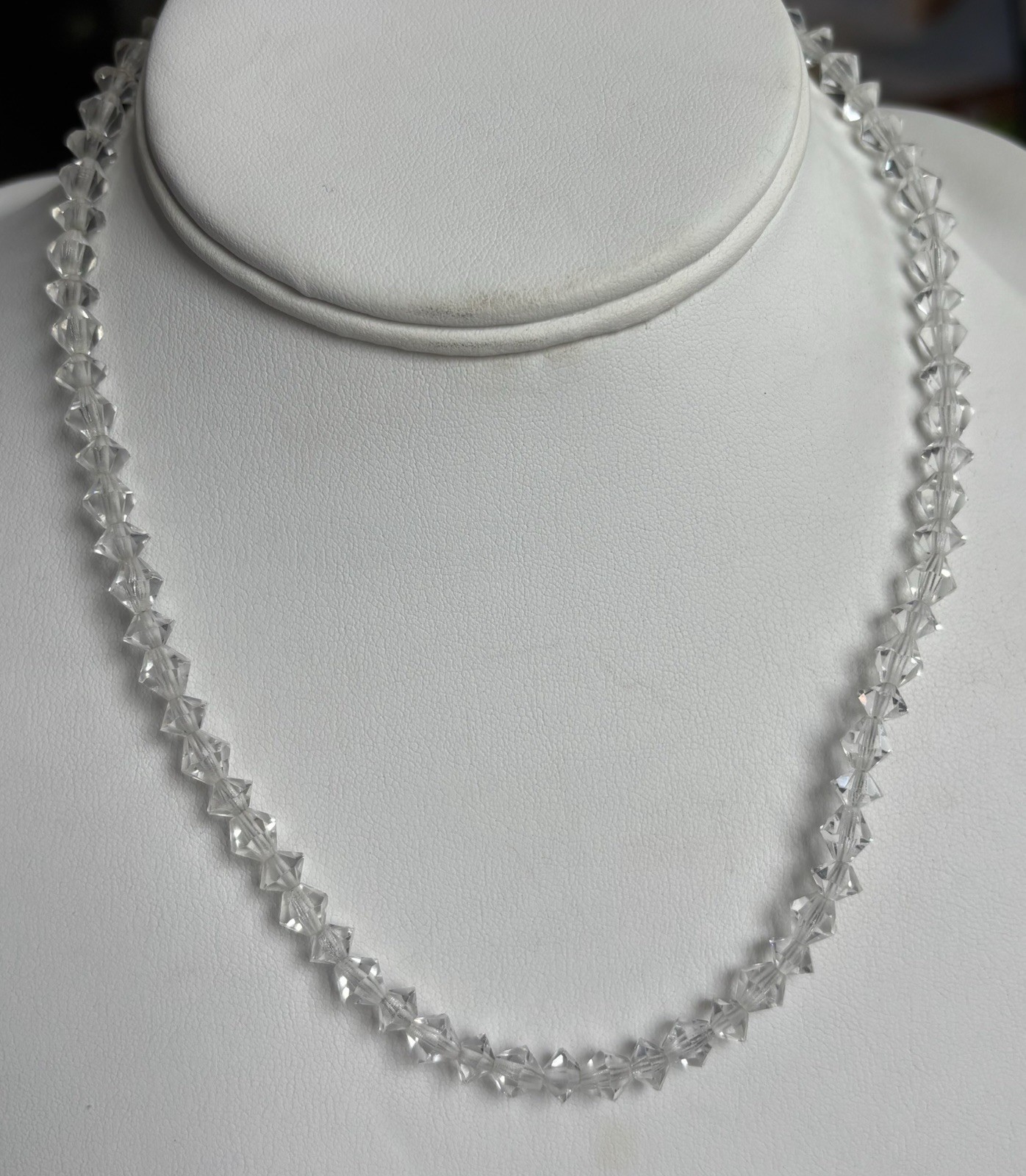 VTG Clear BiCone Beads Fancy Silvertone Clasp 16″ Choker Great For Layering