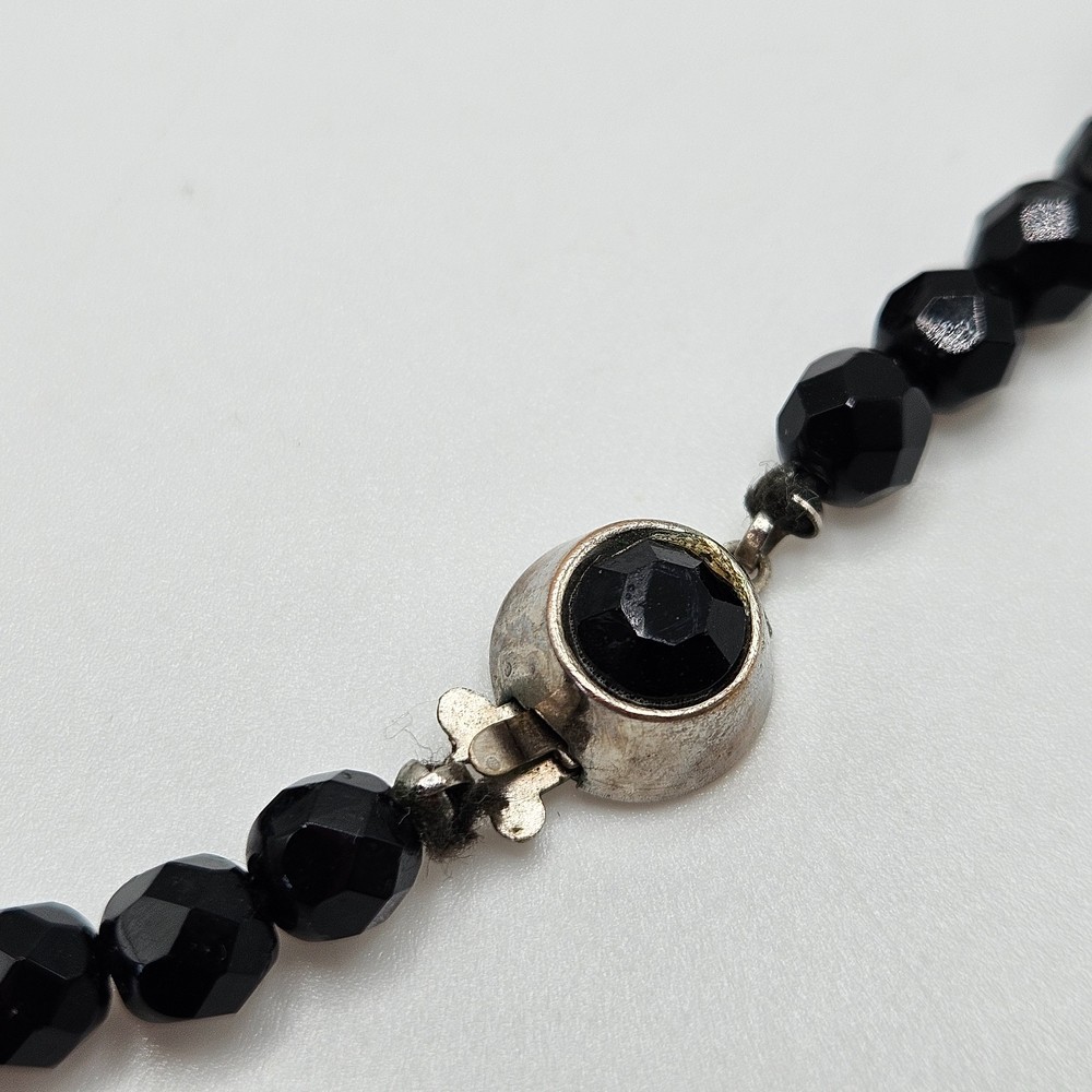 VINTAGE Convertible Black Faceted Glass Bead Long Necklace Round Box Clasp Close