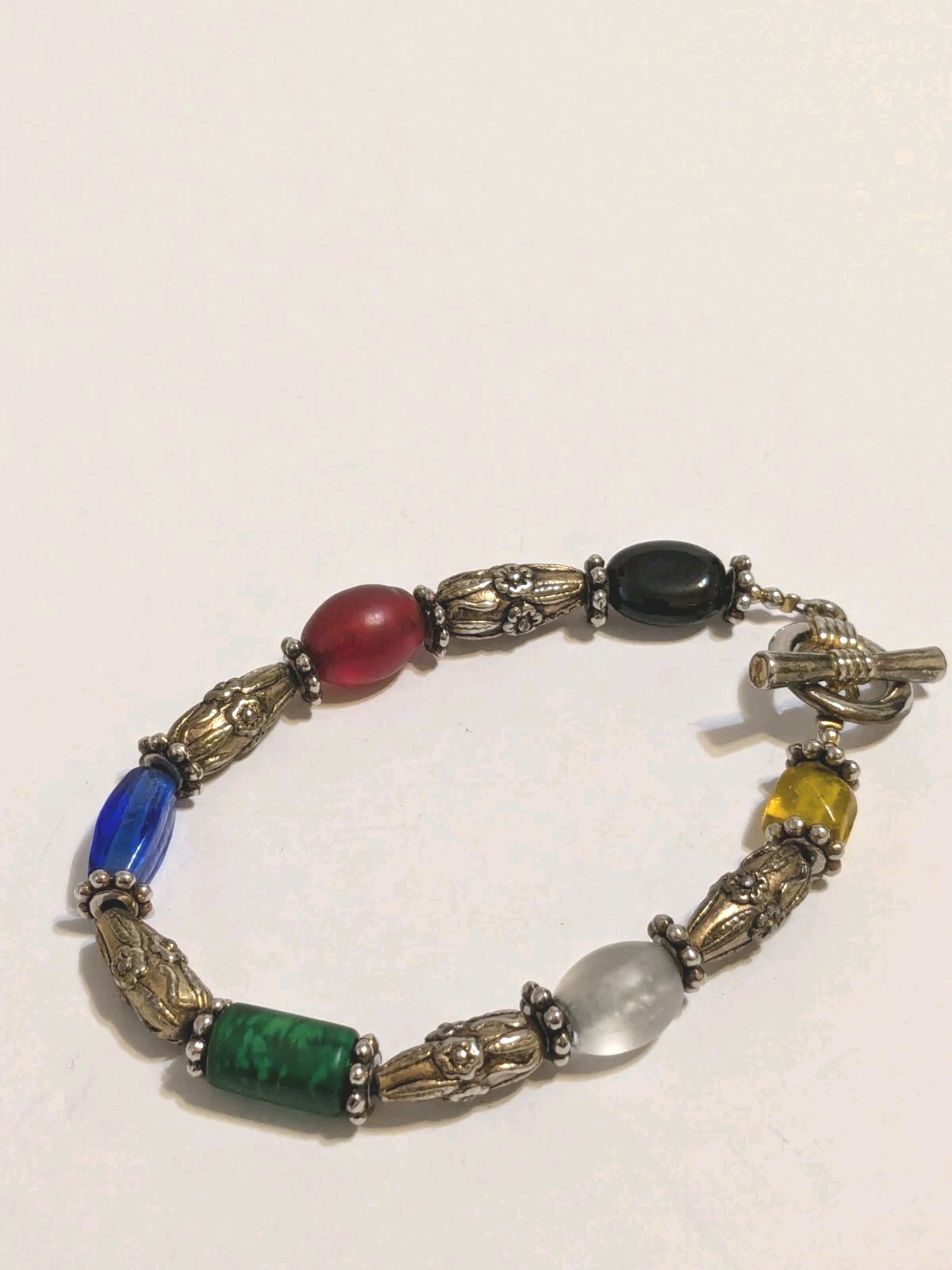 Vintage Multi Tone Bracelet With Multicolor Glass Beads. Toggle Closure 6 3/4″