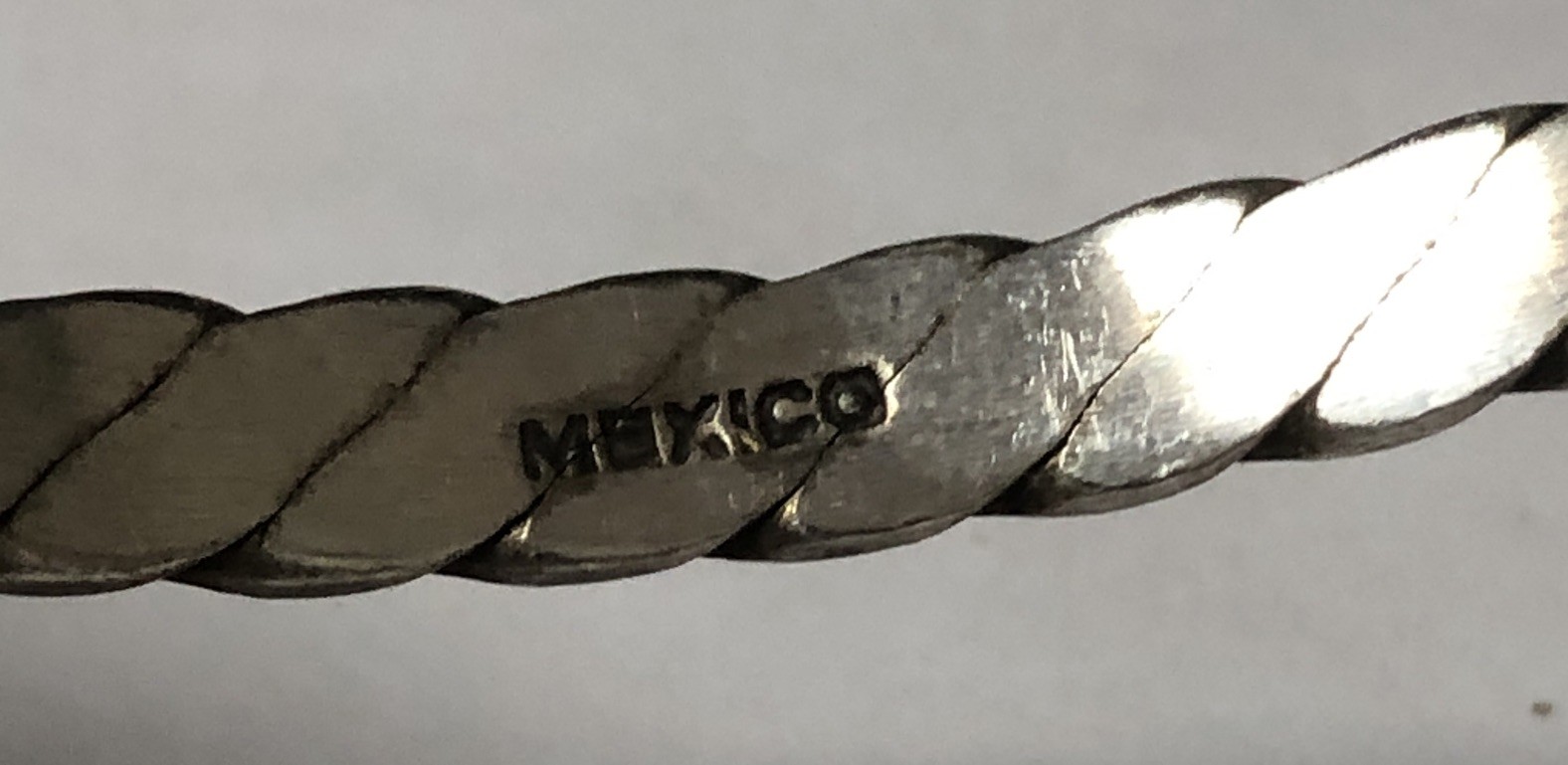 4 Vintage Nice Heavy Taxco Old Mexico Sterling Silver Bangle Bracelets 64 grams
