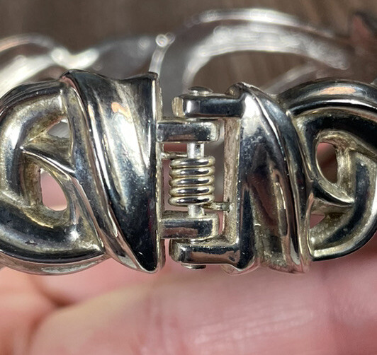 Clamper Bangle Bracelet Silver Tone Open Swirl hinged 7” VTG Bold