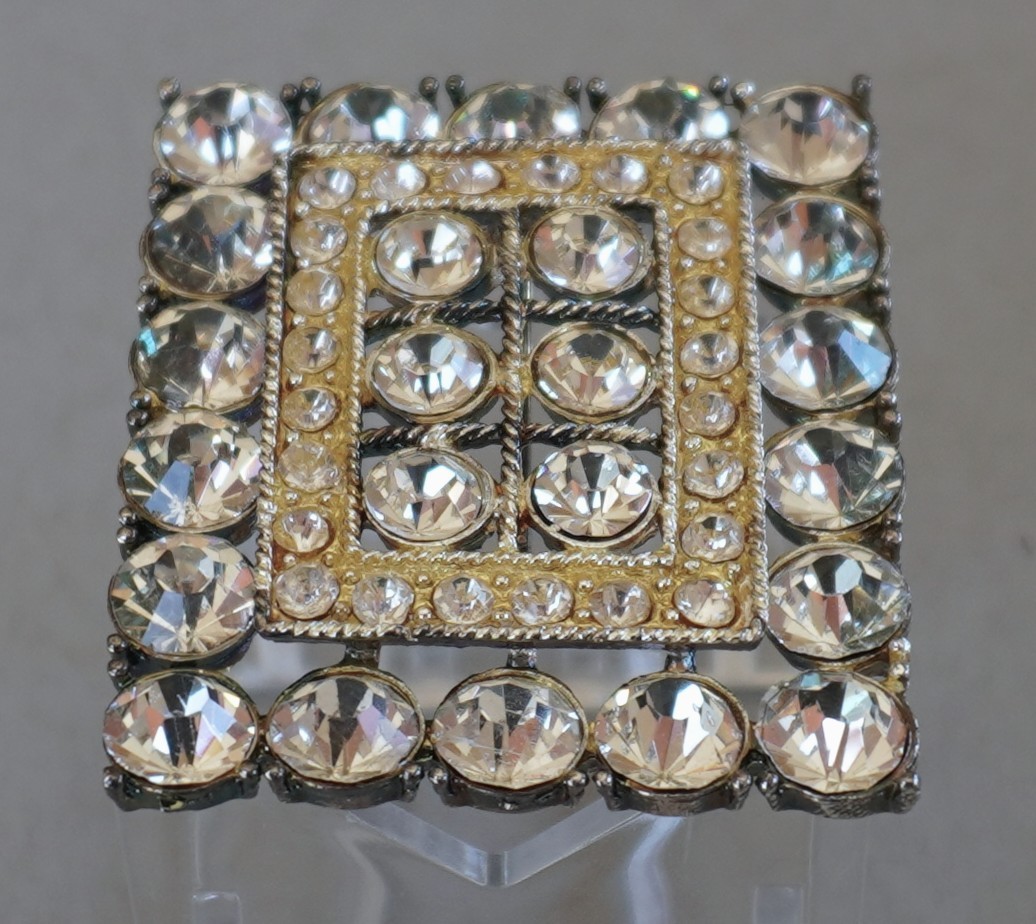 VTG 1920’s Art Deco Flapper Brooch – Prong Set Clear Glass Rhinestones 2″ x 1.5″