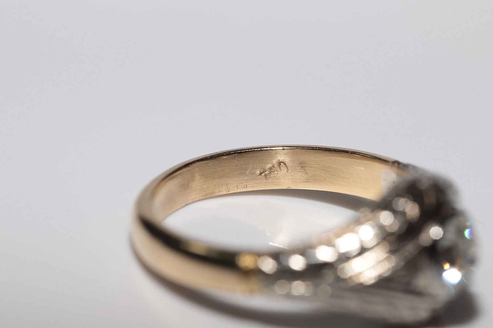 Antique Circa 1920s Art Deco 18k Gold Natural Diamond Decorated Solitaire Ring