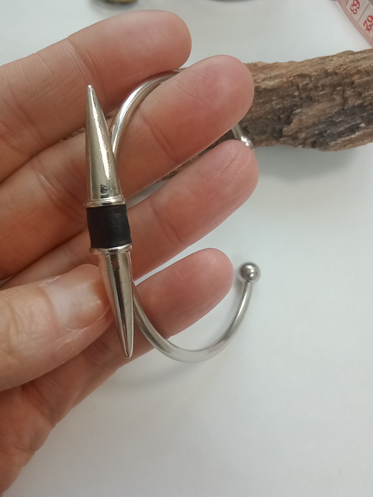 Unique Silver Tone Cuff Bangle Sz 7 1/2 With Black Detail