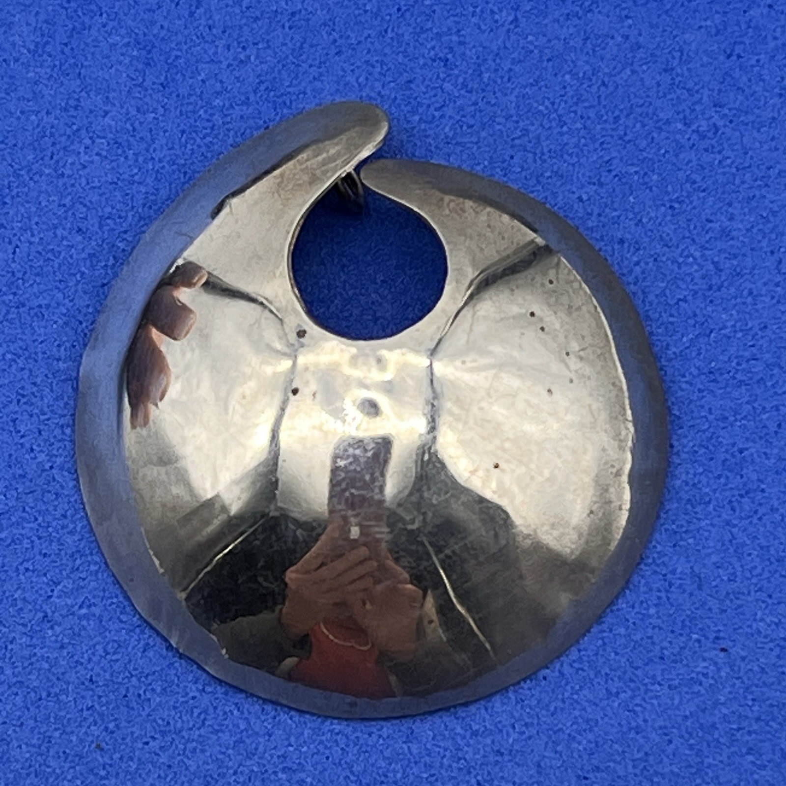 Vintage Modernist Silver Pendant Minimalist Swirl 1.25″ READ