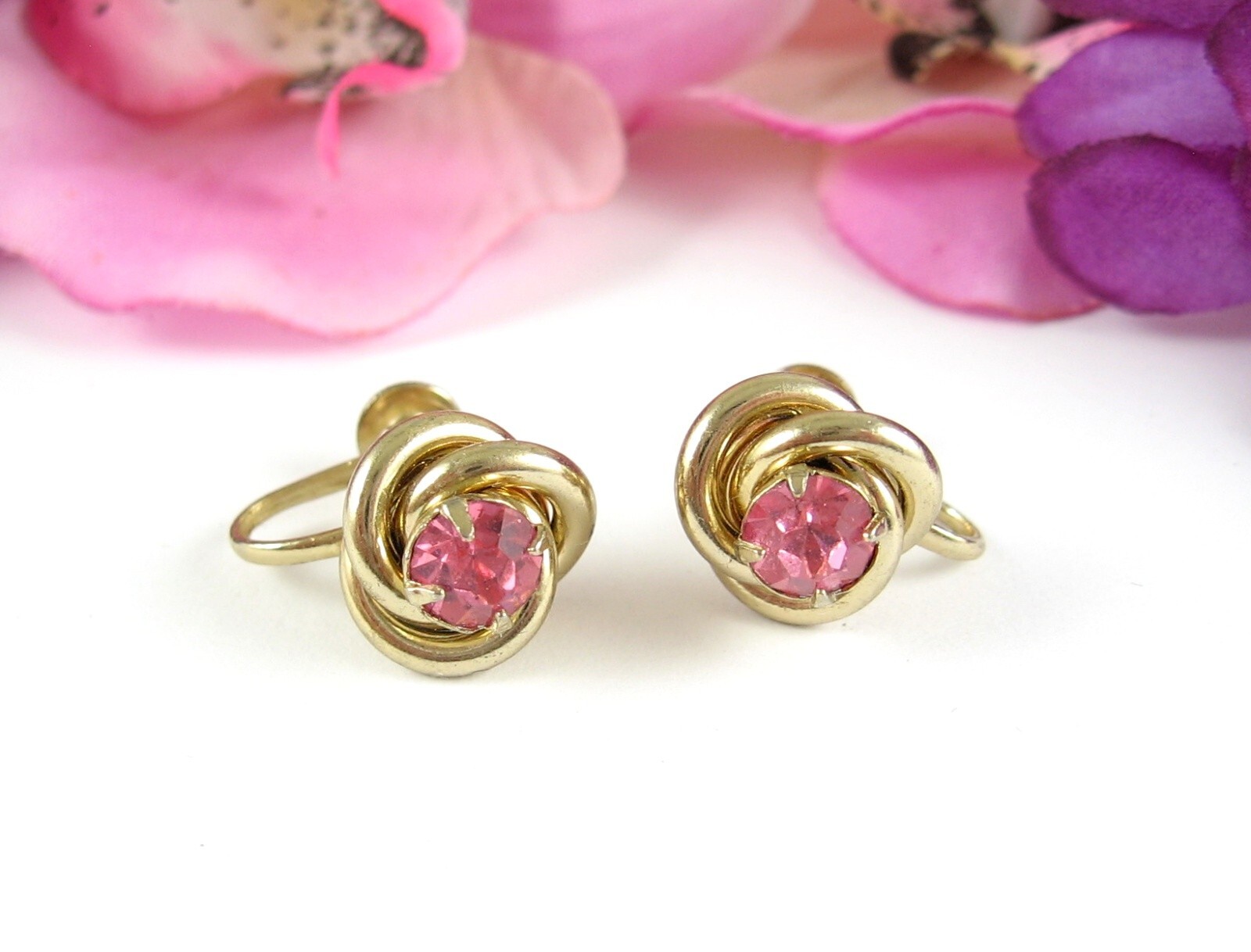 CORO Pink Rhinestone Vintage Screw Back EARRINGS Love Knot Goldtone 1/2″