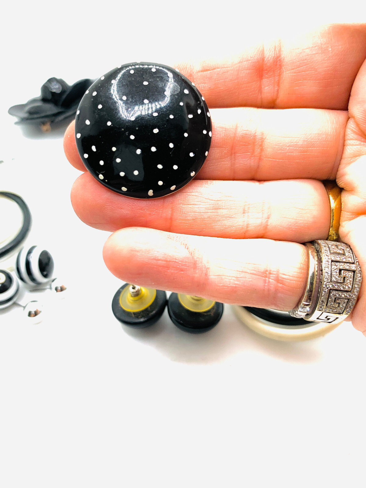 Lot 8 Dramatic 1960s-1980s Plastic Resin Metal Black & White Earrings & Brooches