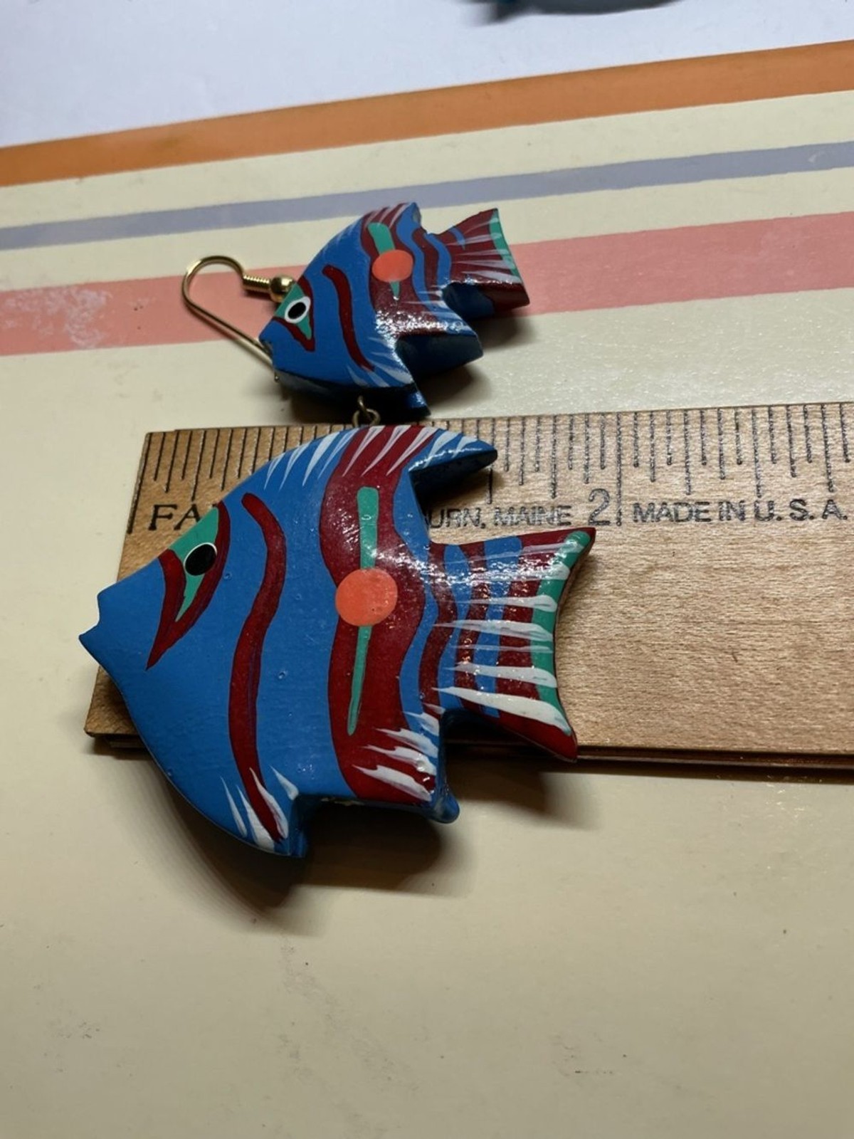 Vintage Tropical Fish Wood Bead Necklace Earrings Parure Set Boho Novelty 1980s