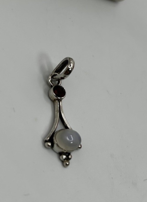 Vintage Sterling Silver Gem Pendant Jewelry