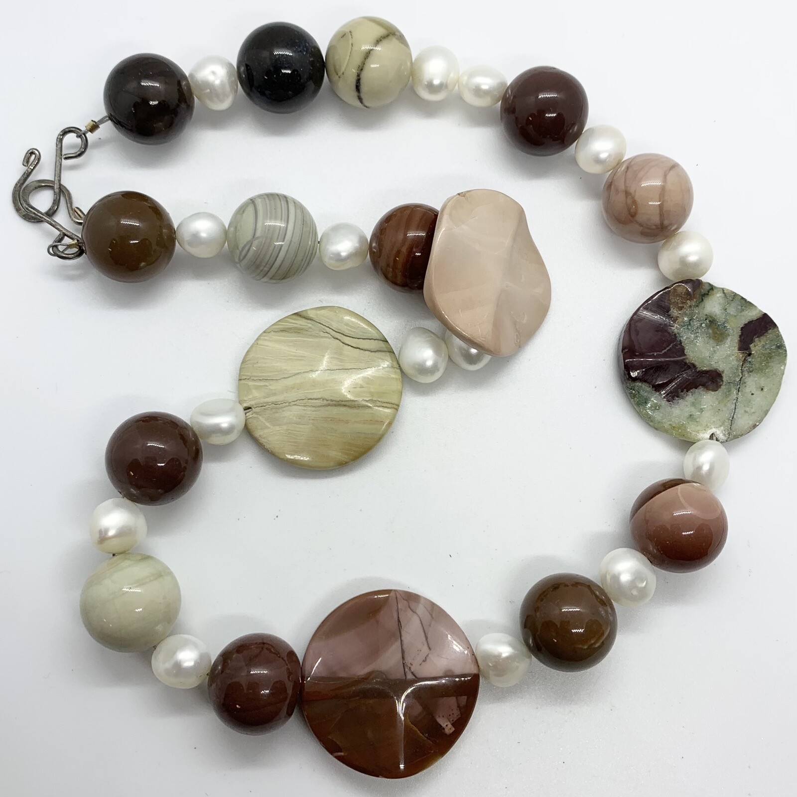 VTG BOHEMIAN NECKLACE CHUNKY MULTICOLOR GLASS STONE PEARL 19” BEADED BOHO BOLD