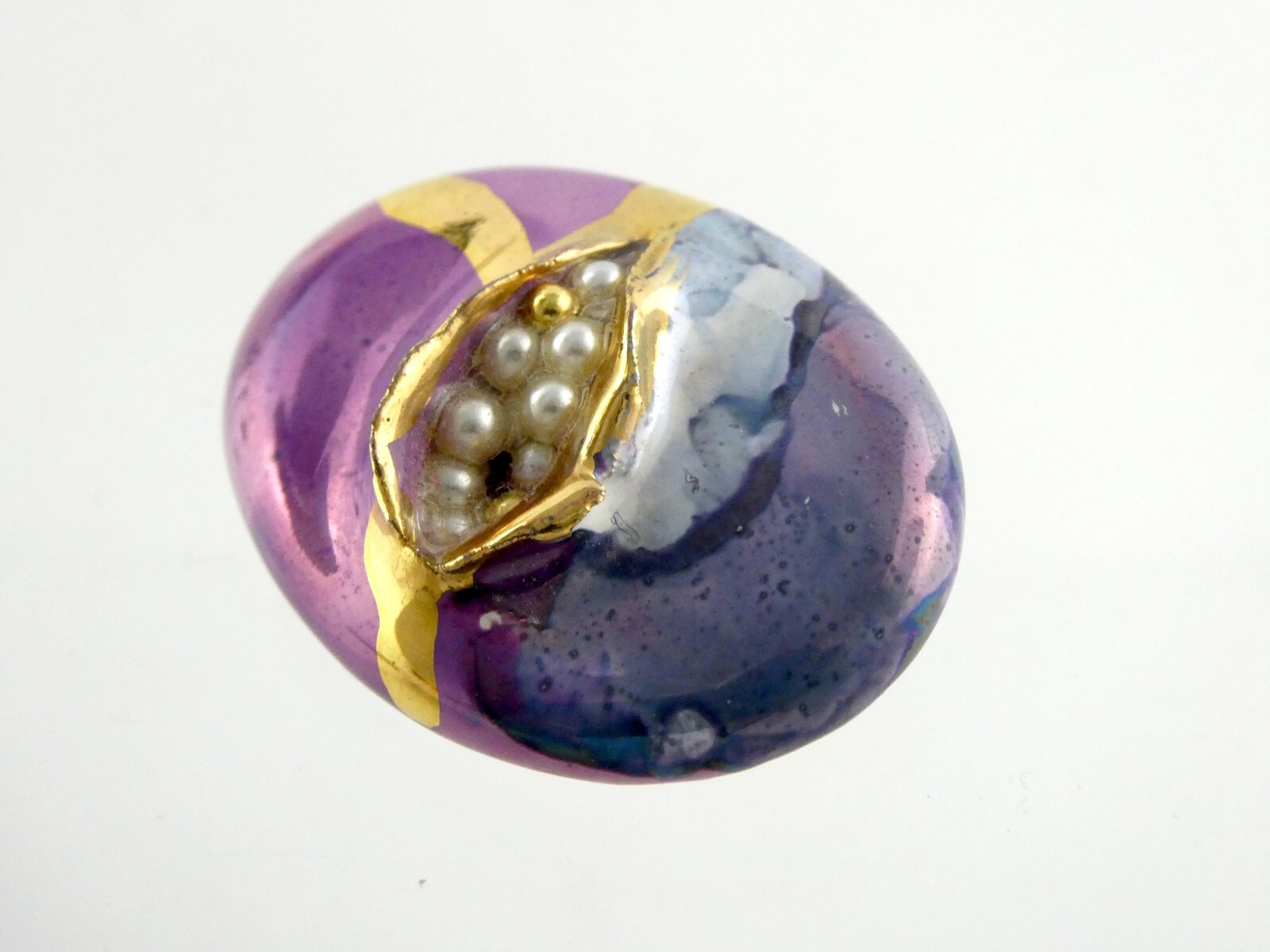 Vintage Unsigned Ceramic Brooch Faux Pearl Purple and Blue Gold Accent Pin 9.2g