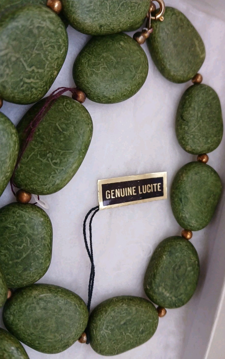 Vtg Retro/Mid Century Style Genuine Green Lucite 24″ Necklace Made In Hong Kong