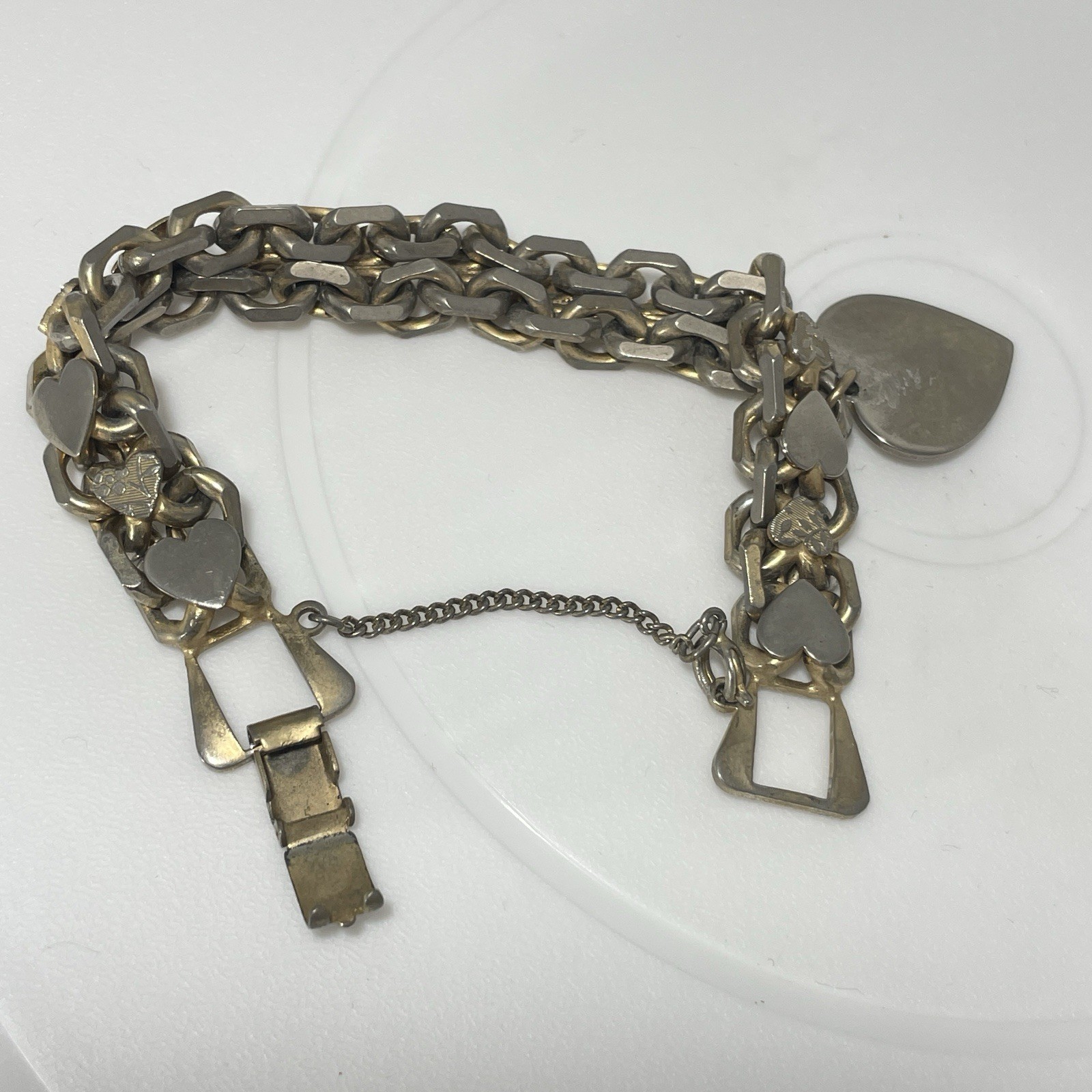 Vintage Sweetheart Heart Link Bracelet Safety Chain Unmarked Estate Magnetic