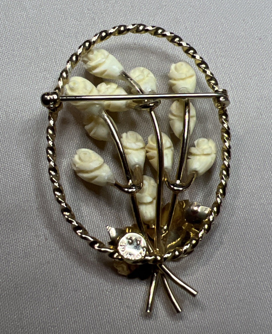Alice Caviness Dozen Roses Brooch Pin 12 Kt. Gold Filled-Oval Approx. 2″ Glows!