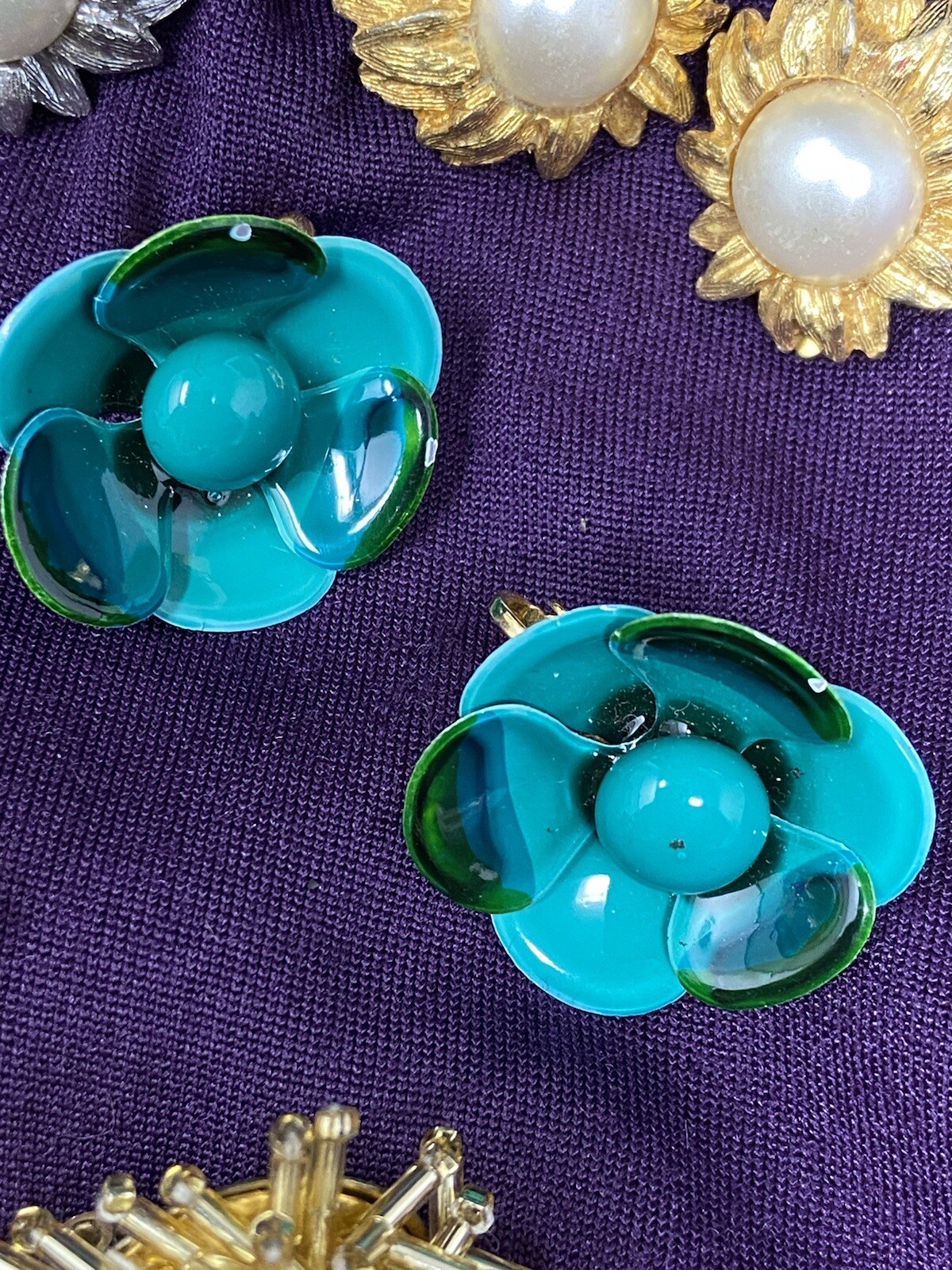 Vintage lot of 5 Gold Tone Clip on Earrings 60’s 70’s 80’s MCM MOD Estate