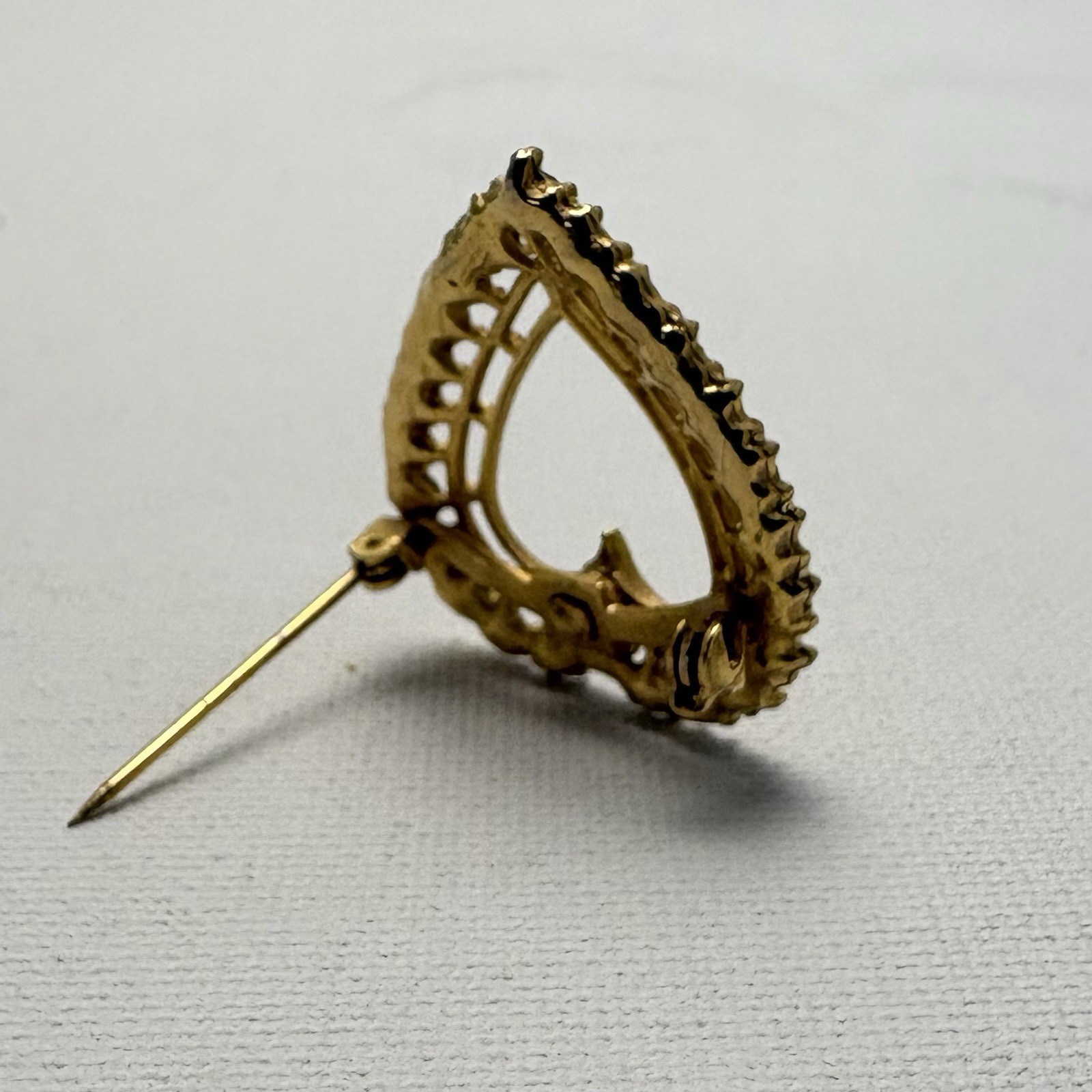 Gold Tone Heart Brooch With Red And White Stones