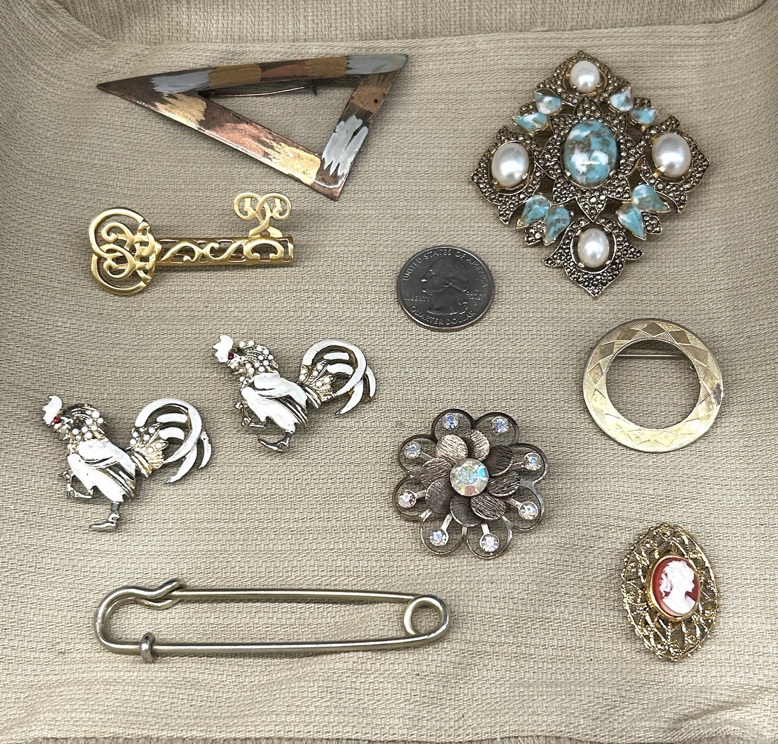 Lot of 9 Assorted Vintage Brooches